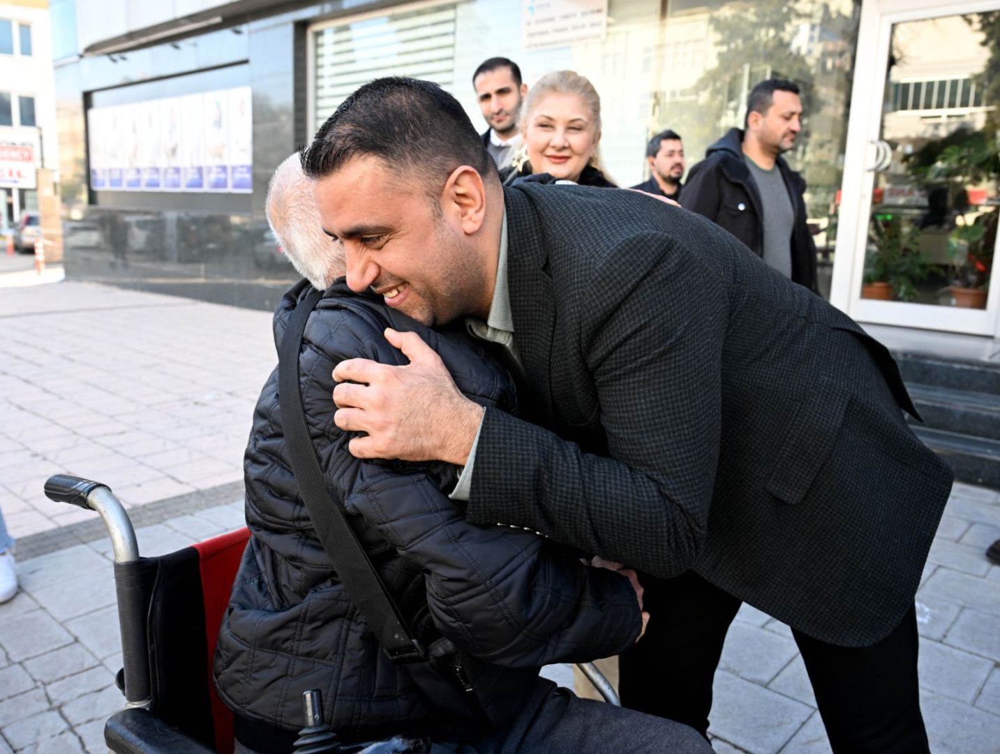 BAŞKAN KOZAY GÖNÜLLERE DOKUNUYOR 