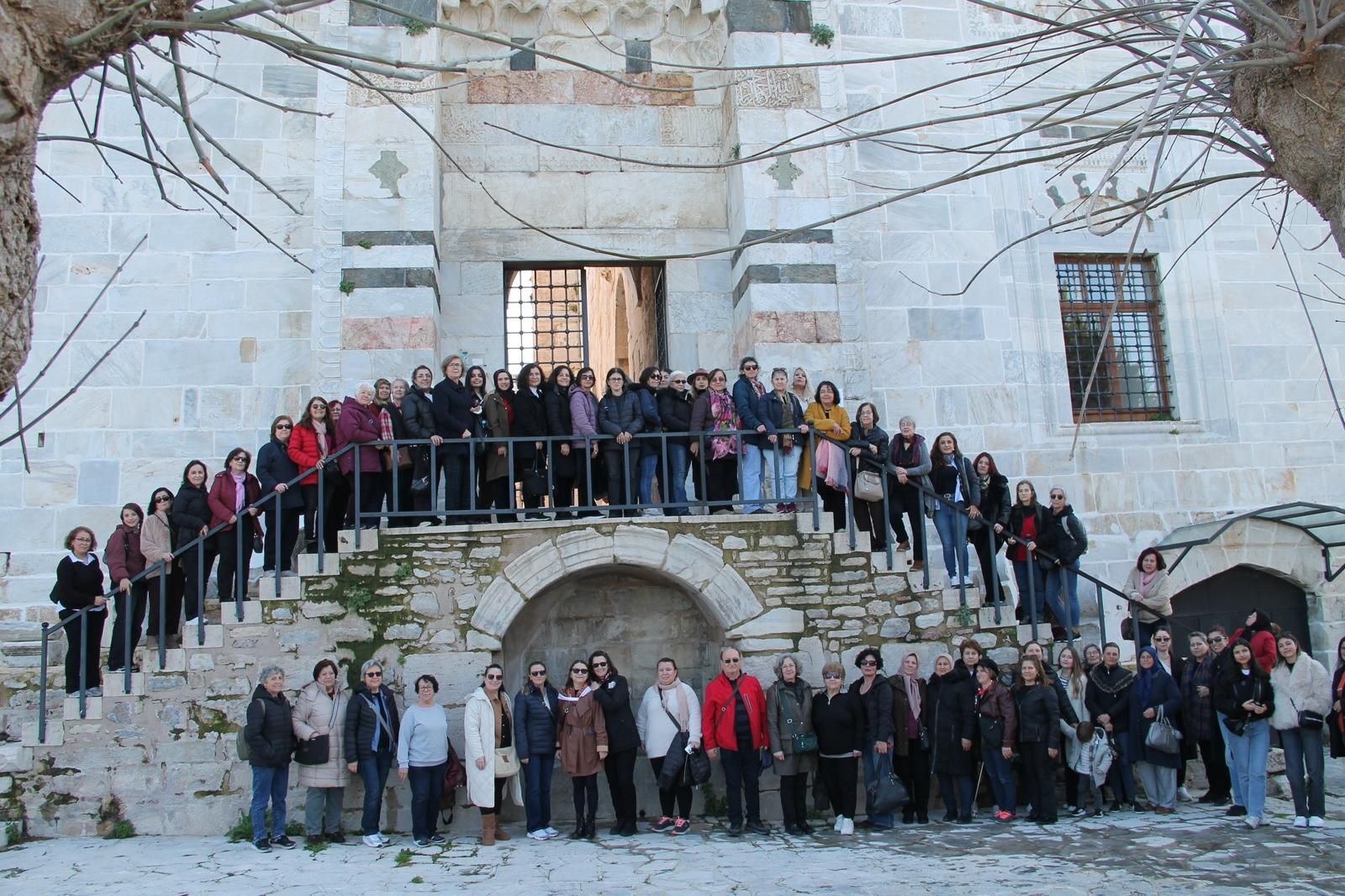 MANİSA BÜYÜKŞEHİR BELEDİYESİ’NDEN EFES SELÇUK’A KÜLTÜR KÖPRÜSÜ 
