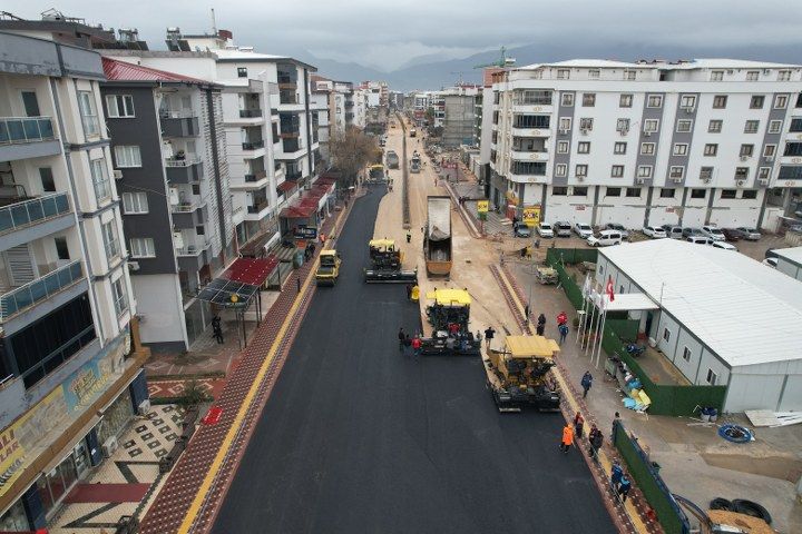 OSMANİYE'DE ÜST YAPI ÇALIŞMALARI HIZ KAZANDI 