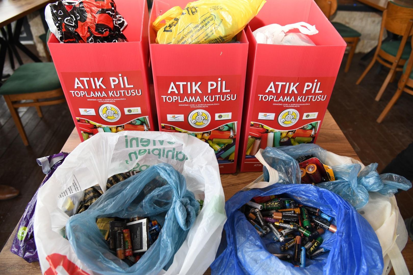 5 BİN ATIK PİL TOPLADILAR, ÇEVREYİ KORUDULAR 