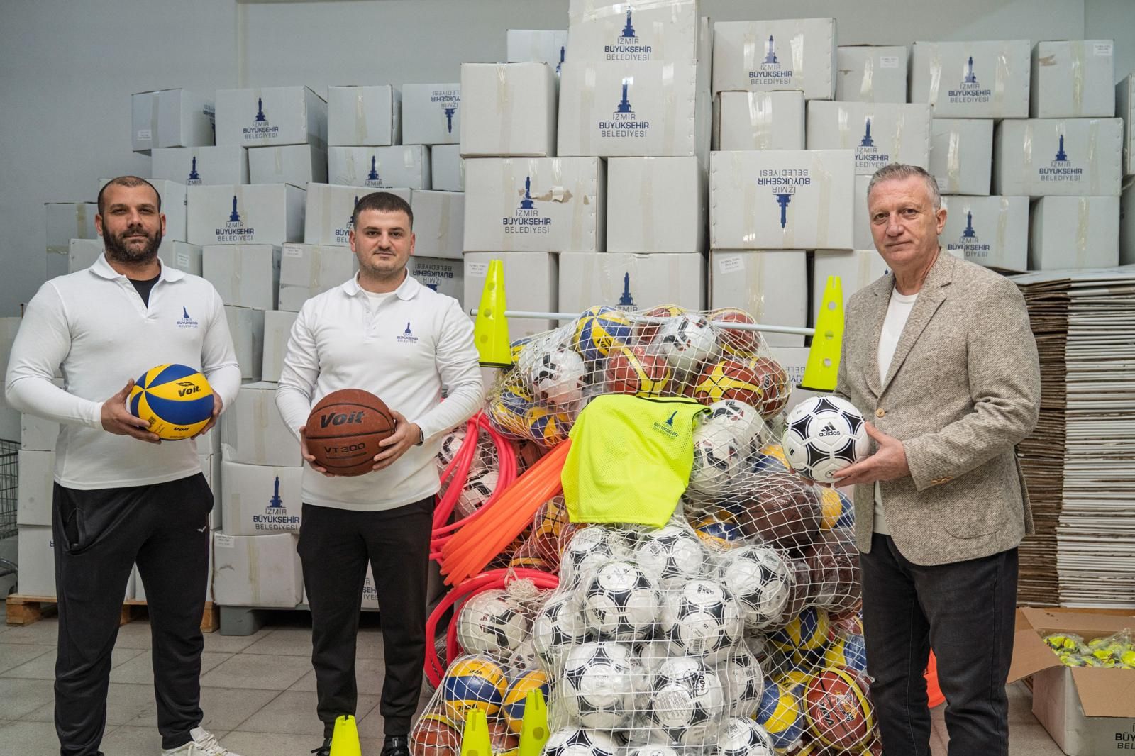 İZMİR'DE AMATÖR SPORA 25 MİLYONLUK DESTEK 