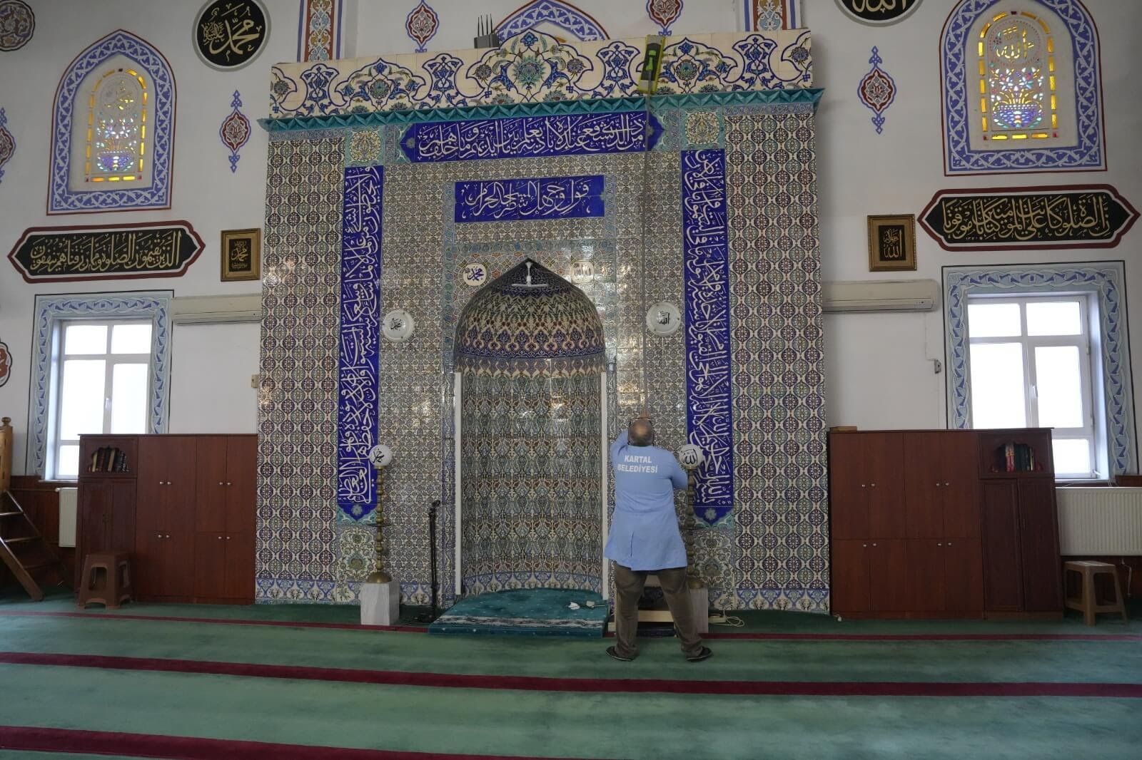 KARTAL’DA BAYRAM TEMİZLİĞİ 