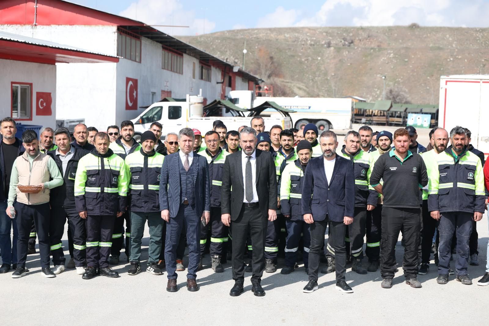 PURSAKLAR BELEDİYESİ’NDE BAYRAMLAŞMA SEVİNCİ