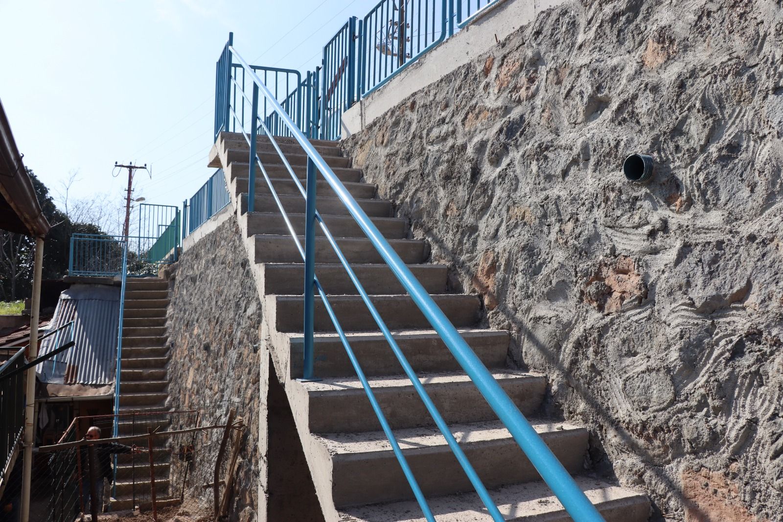 TURGUT’TA TAŞ DUVAR HİZMETİ TAMAM