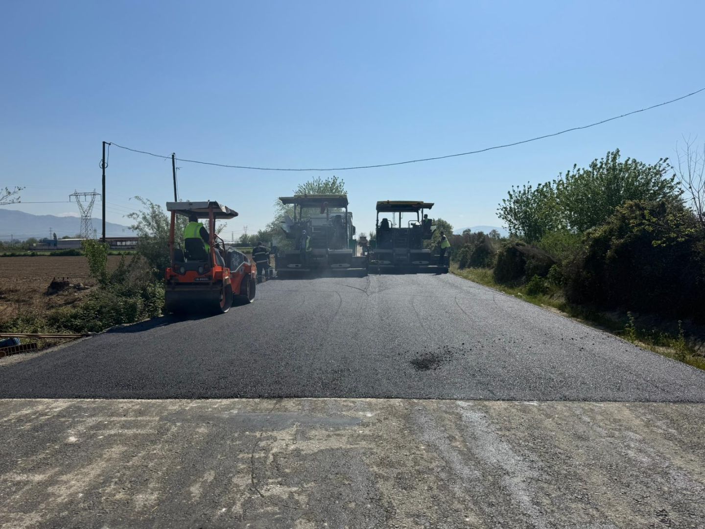 AYDIN’DA YOL VE ALTYAPI ÇALIŞMALARI HIZ KESMİYO 