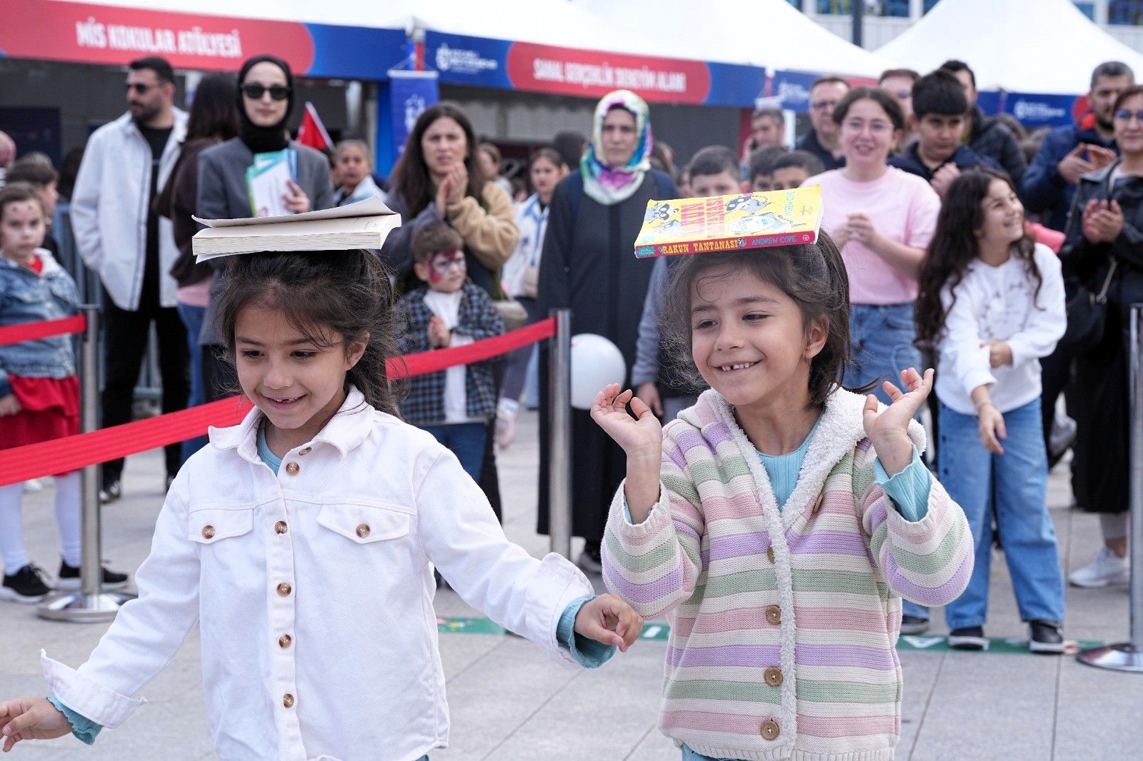 COŞKU VE EĞLENCE BİR ARADAYDI