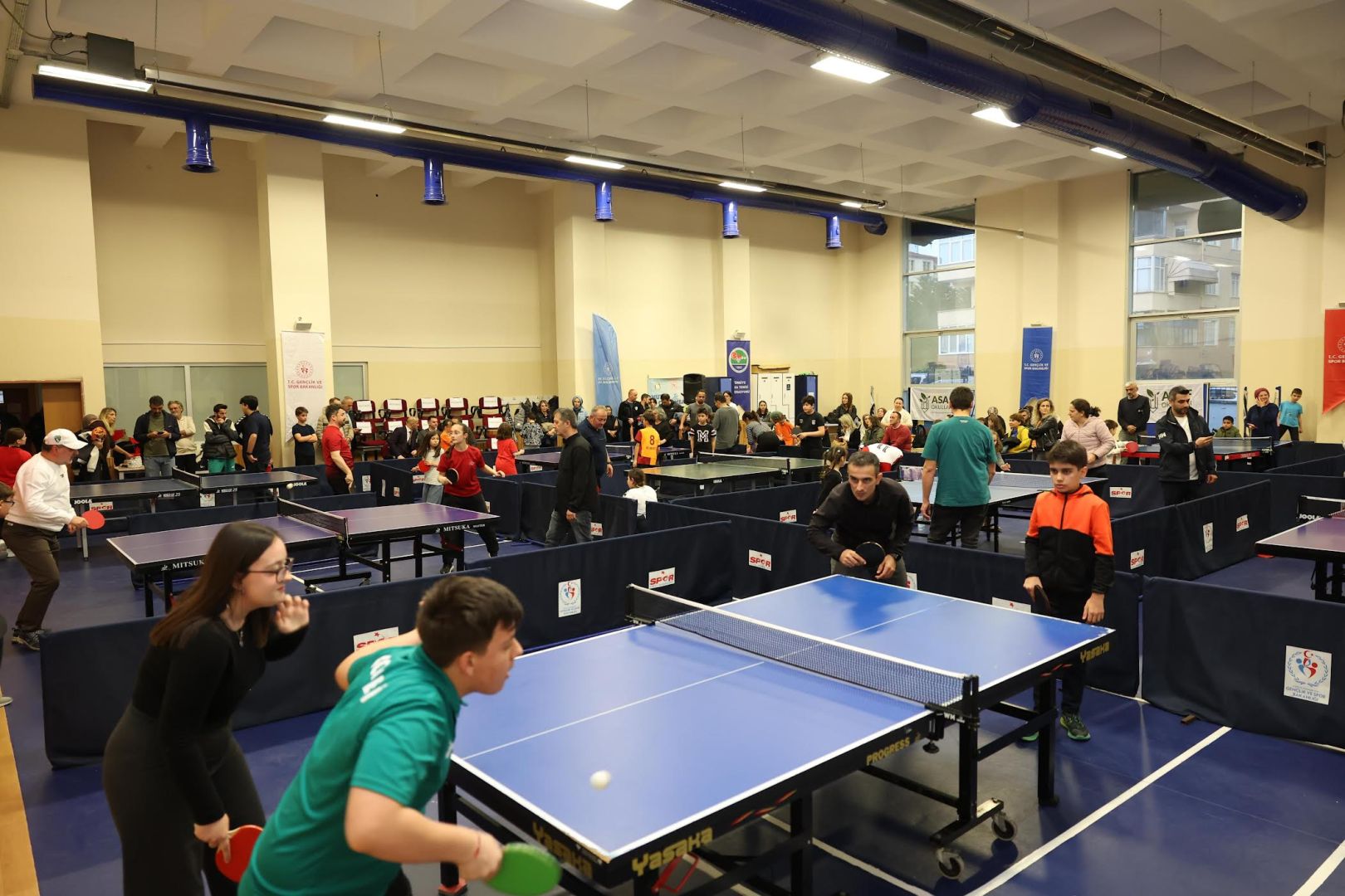 DERİNCE’DE AİLELER VE ÇOCUKLAR SPORDA BULUŞTU 