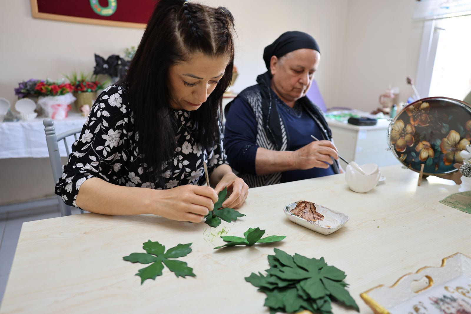 EL EMEĞİYLE HAYATINI DEĞİŞTİRDİ