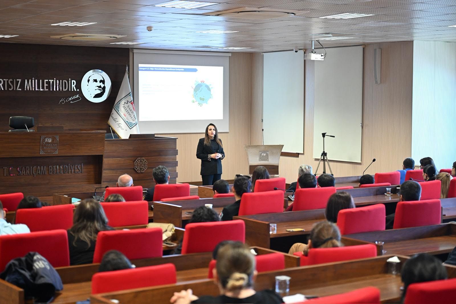 ENERJİ, KARBON VE SU YÖNETİMİ EĞİTİMİ GERÇEKLEŞTİRİLDİ 