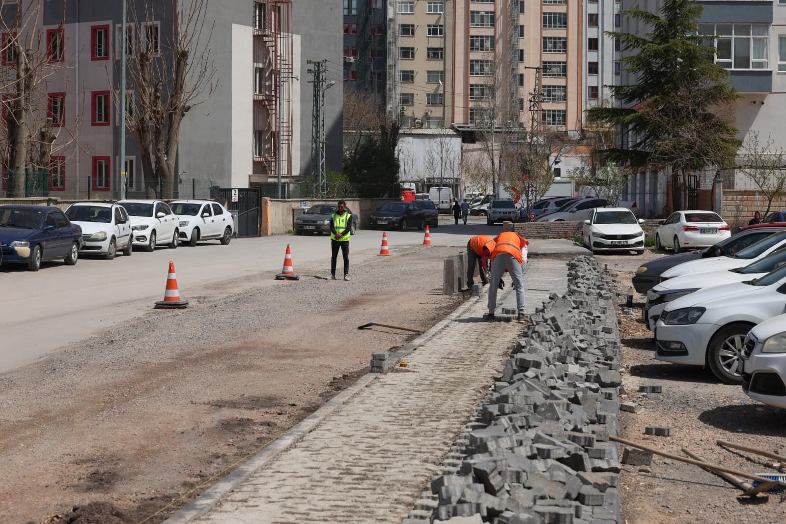GÜLÜK’TE ALTYAPI VE ÜSTYAPI SEFERBERLİĞİ 