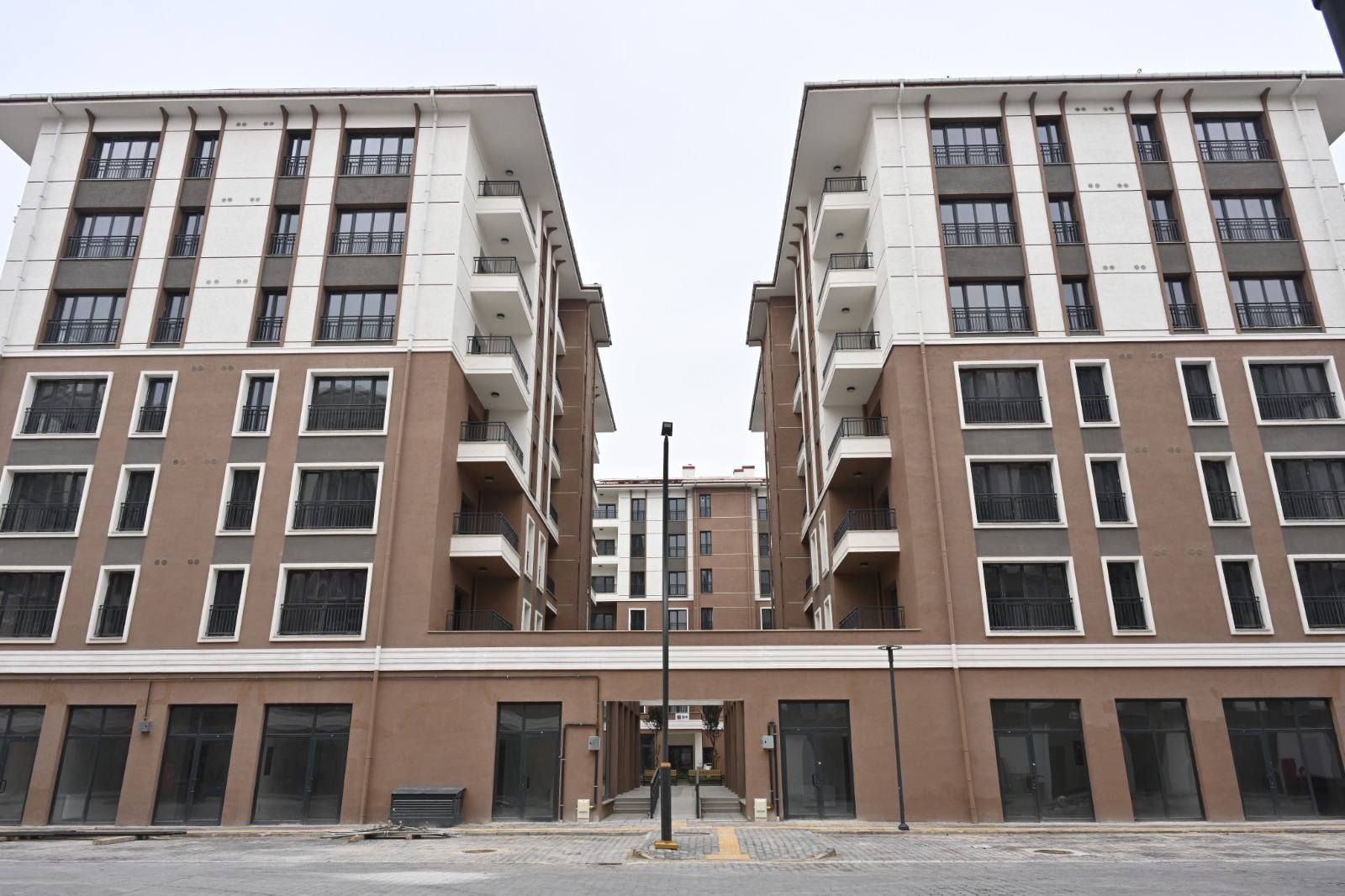 GÜVENLİ VE MODERN KONUTLAR TESLİM EDİLİYOR