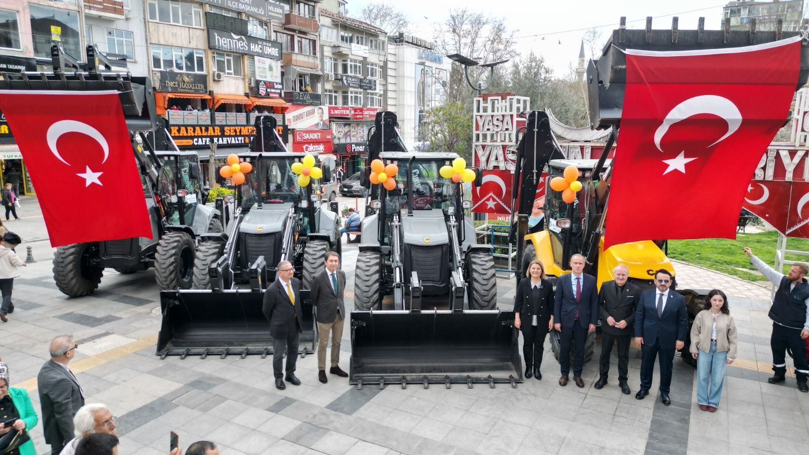 İZMİT BELEDİYESİ FİLOYU GÜÇLENDİRDİ 