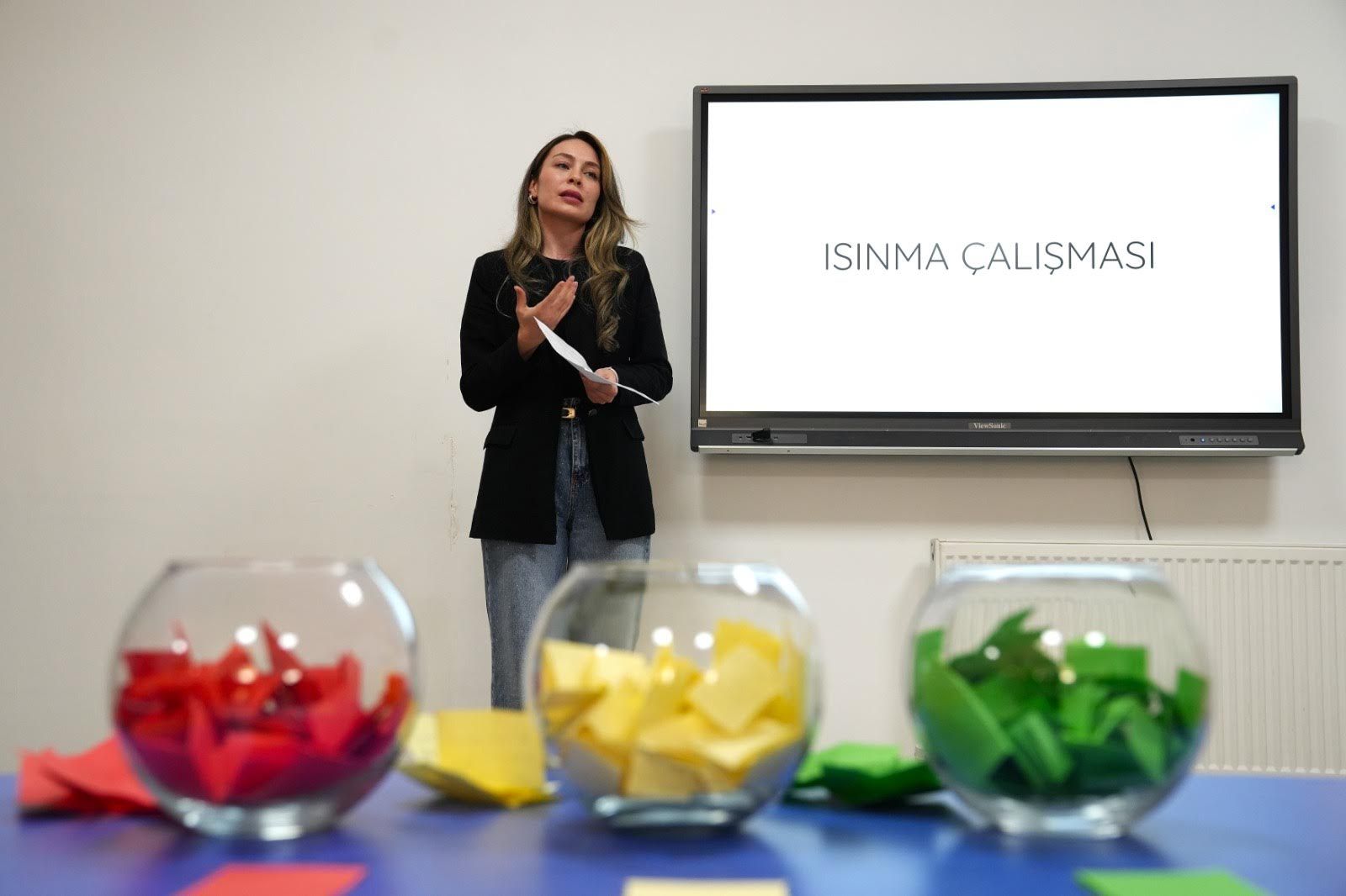 KEÇİÖREN BELEDİYESİ’NDEN KADINLARA ÖZGÜVEN AŞILAYAN PROGRAM 