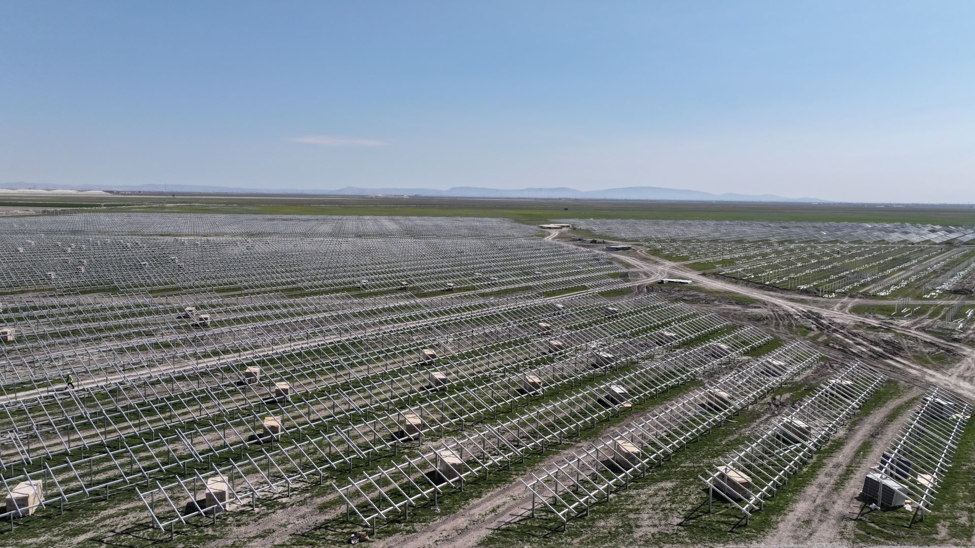 KONYA’DA DEV GÜNEŞ ENERJİ SANTRALİ