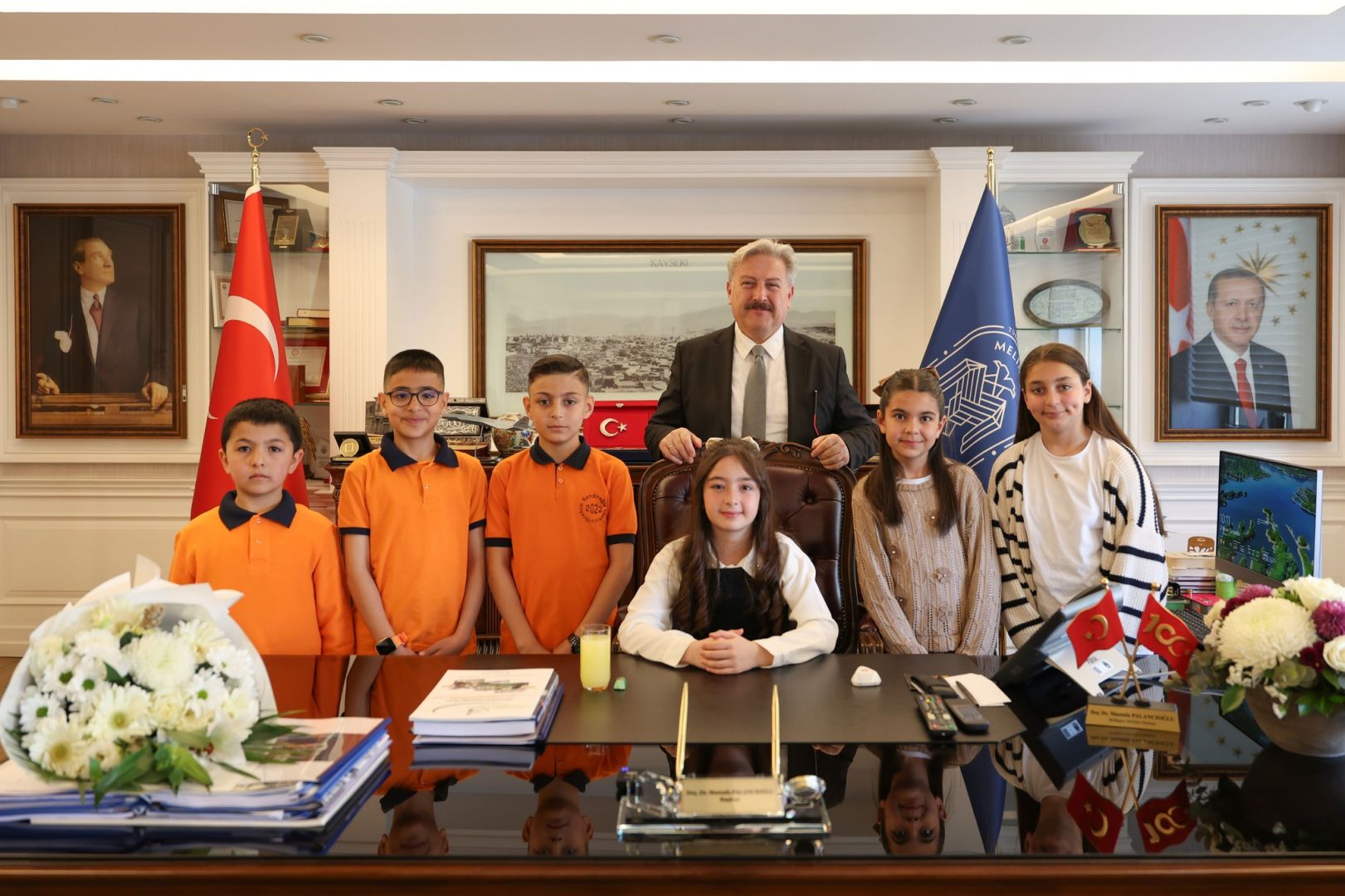 MELİKGAZİ’DE KOLTUK ÇOCUKLARA EMANET 