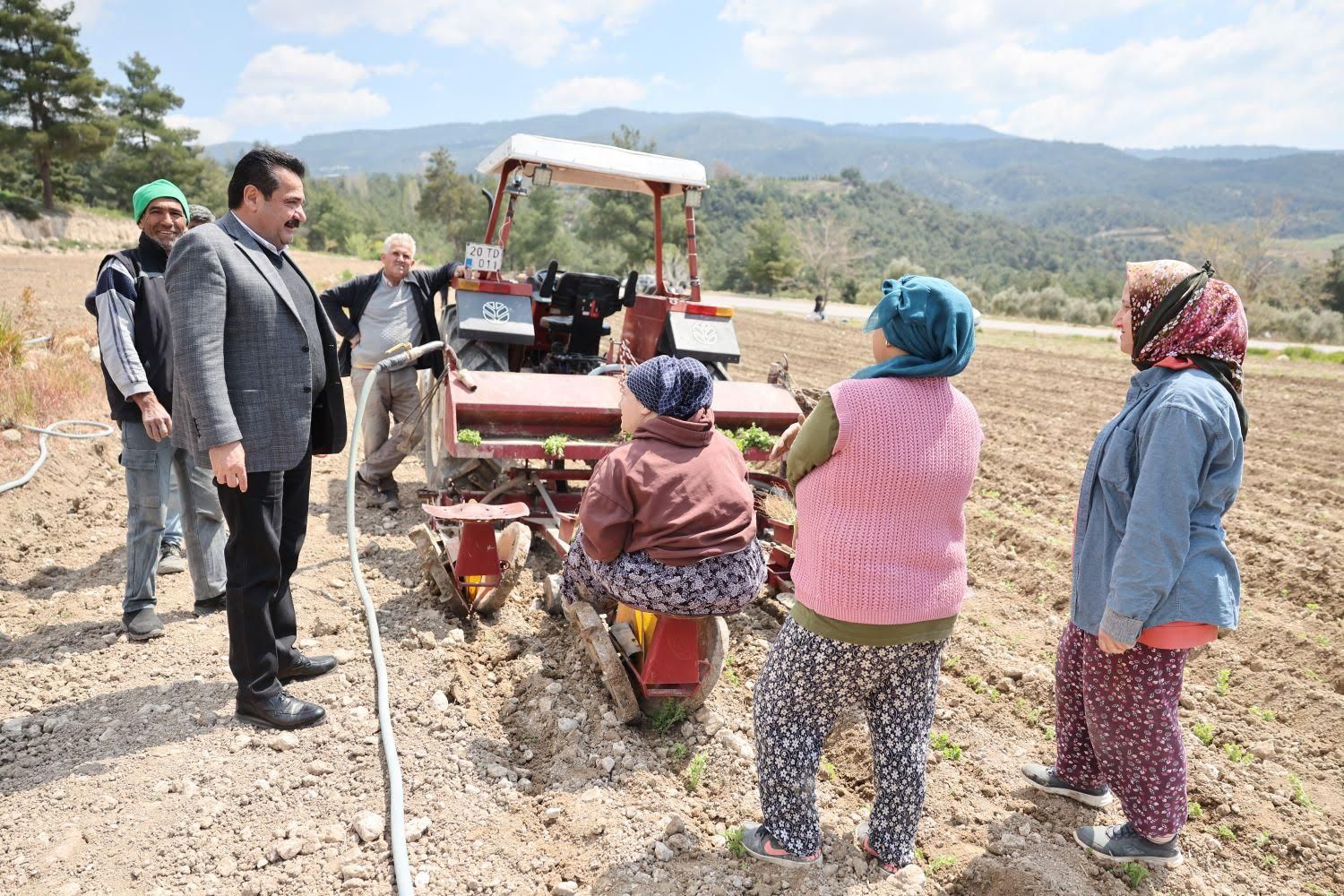 PAMUKKALE’DEN TARIMA GÜÇLÜ ADIM 