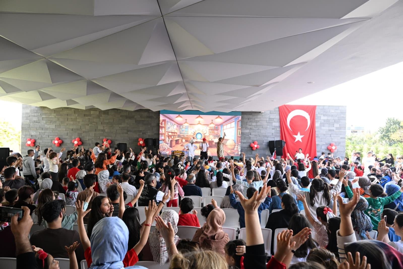 SARIÇAM’DA 23 NİSAN COŞKUSU BÜYÜK BİR HEYECANLA YAŞANDI 