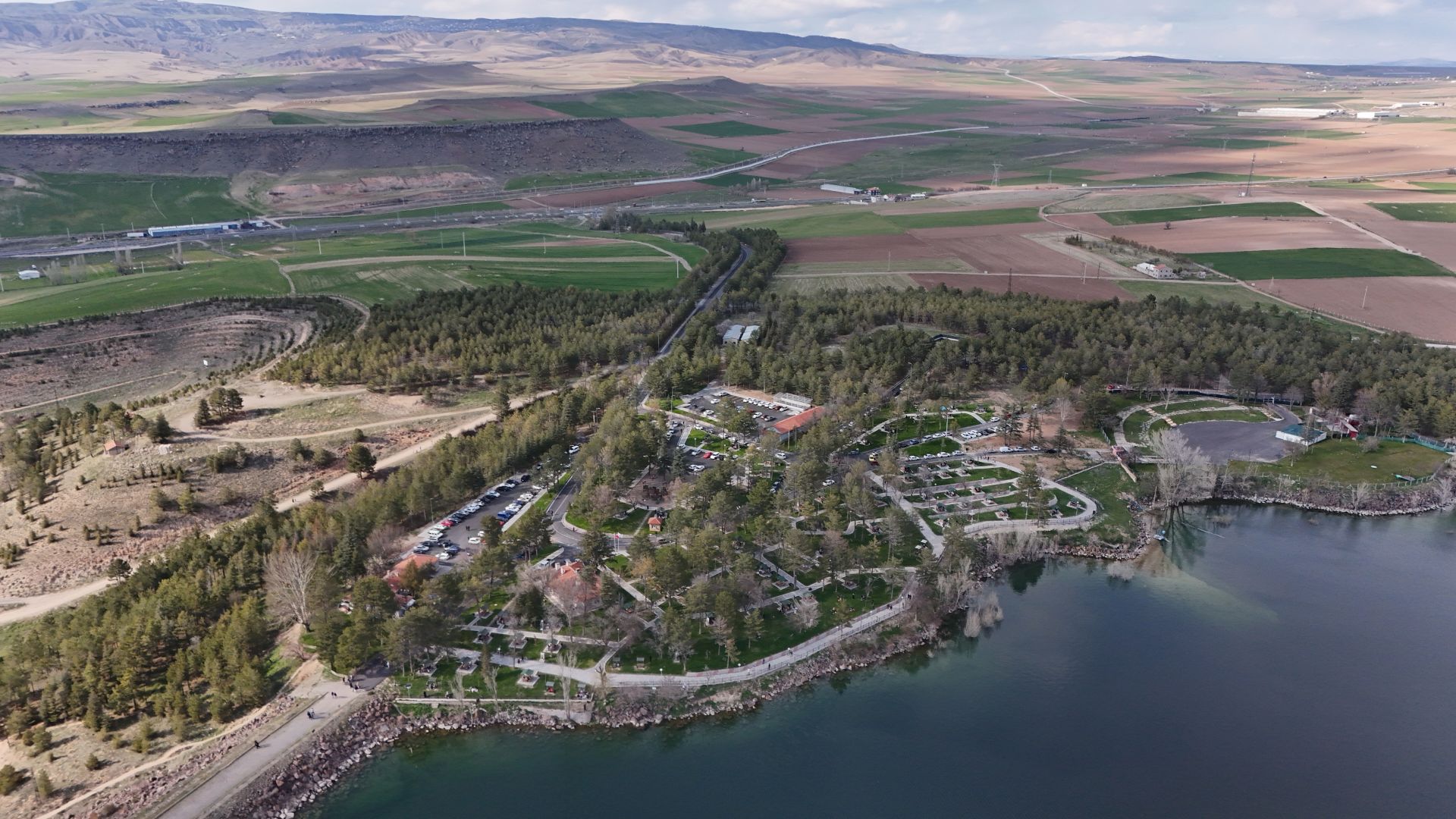 SARIMSAKLI BARAJI MESİRE ALANI’NA KAYSERİLİLERDEN TAM NOT