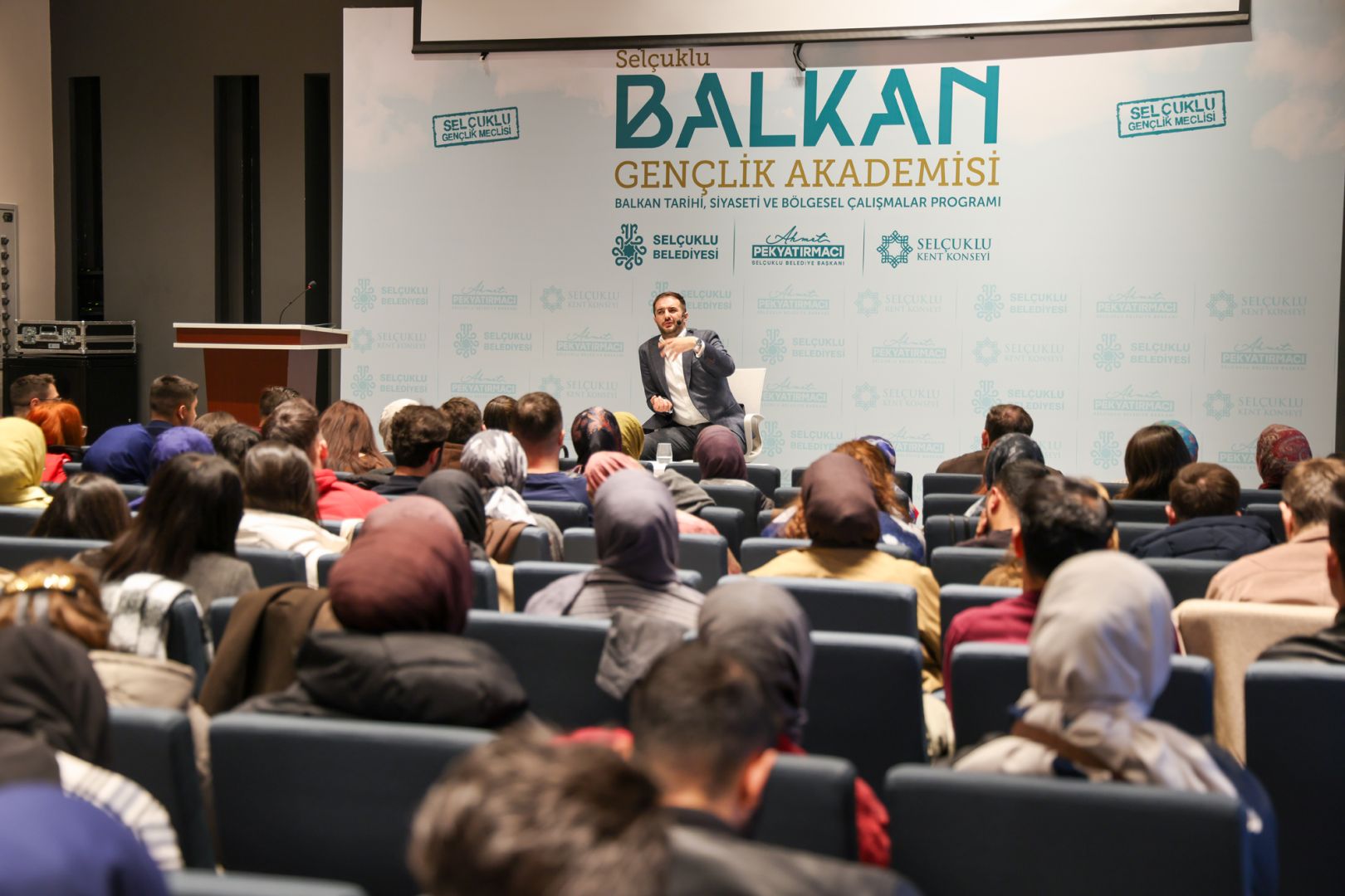 SELÇUKLU BALKAN GENÇLİK AKADEMİSİ BAŞLADI 