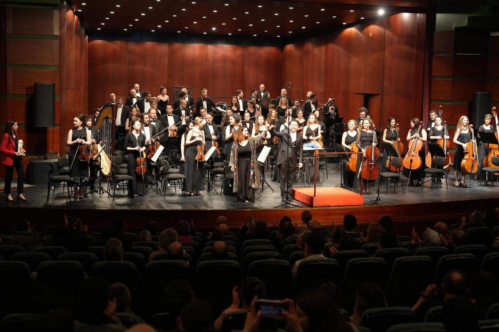 SENFONİ ORKESTRASINDAN MUHTEŞEM KONSER 