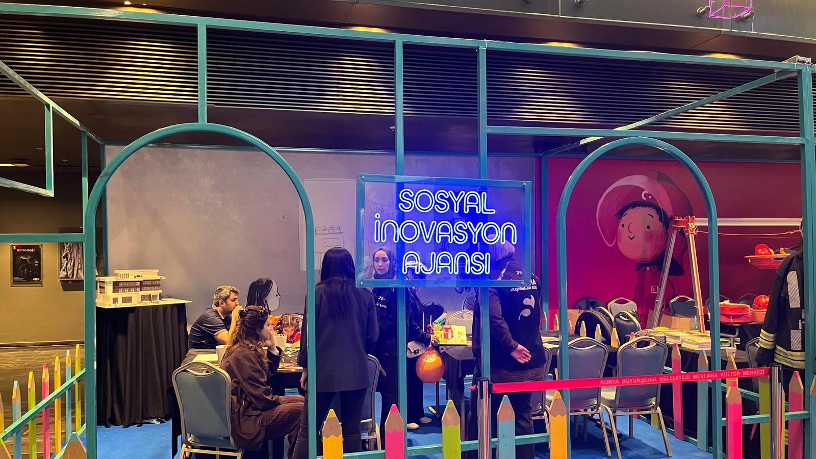 SİA “2. KONYA ÇOCUK KİTAP GÜNLERİ”NDE MİNİK OKURLARLA BULUŞTU 