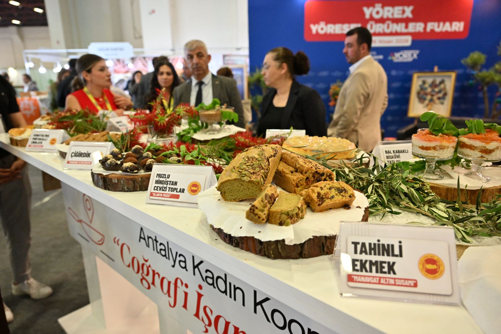 YÖRESEL ÜRÜNLER FUARI AÇILDI 