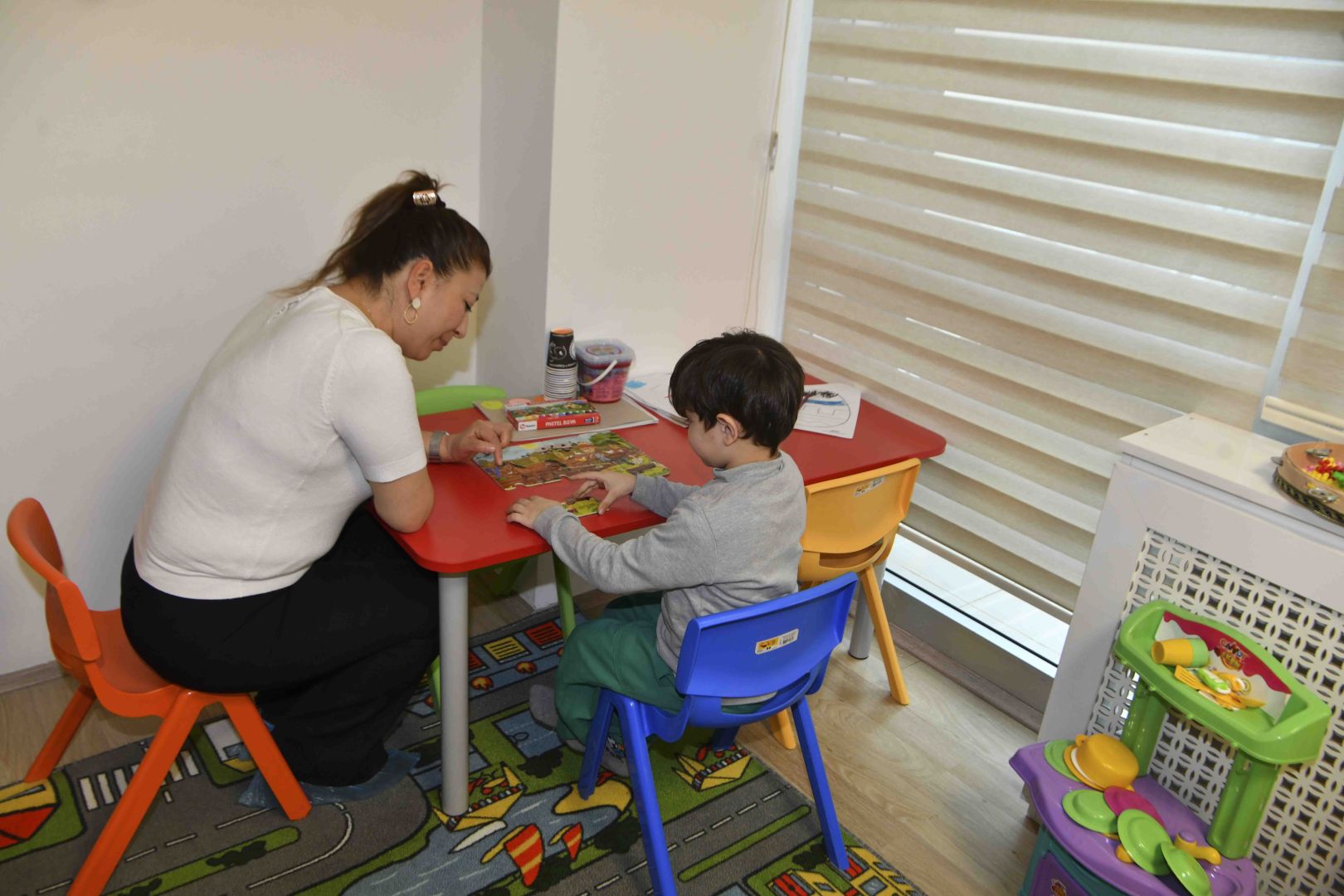 ABB’DEN ÖZEL GEREKSİNİMLİ ÇOCUKLAR VE AİLELERİNE DESTEK 