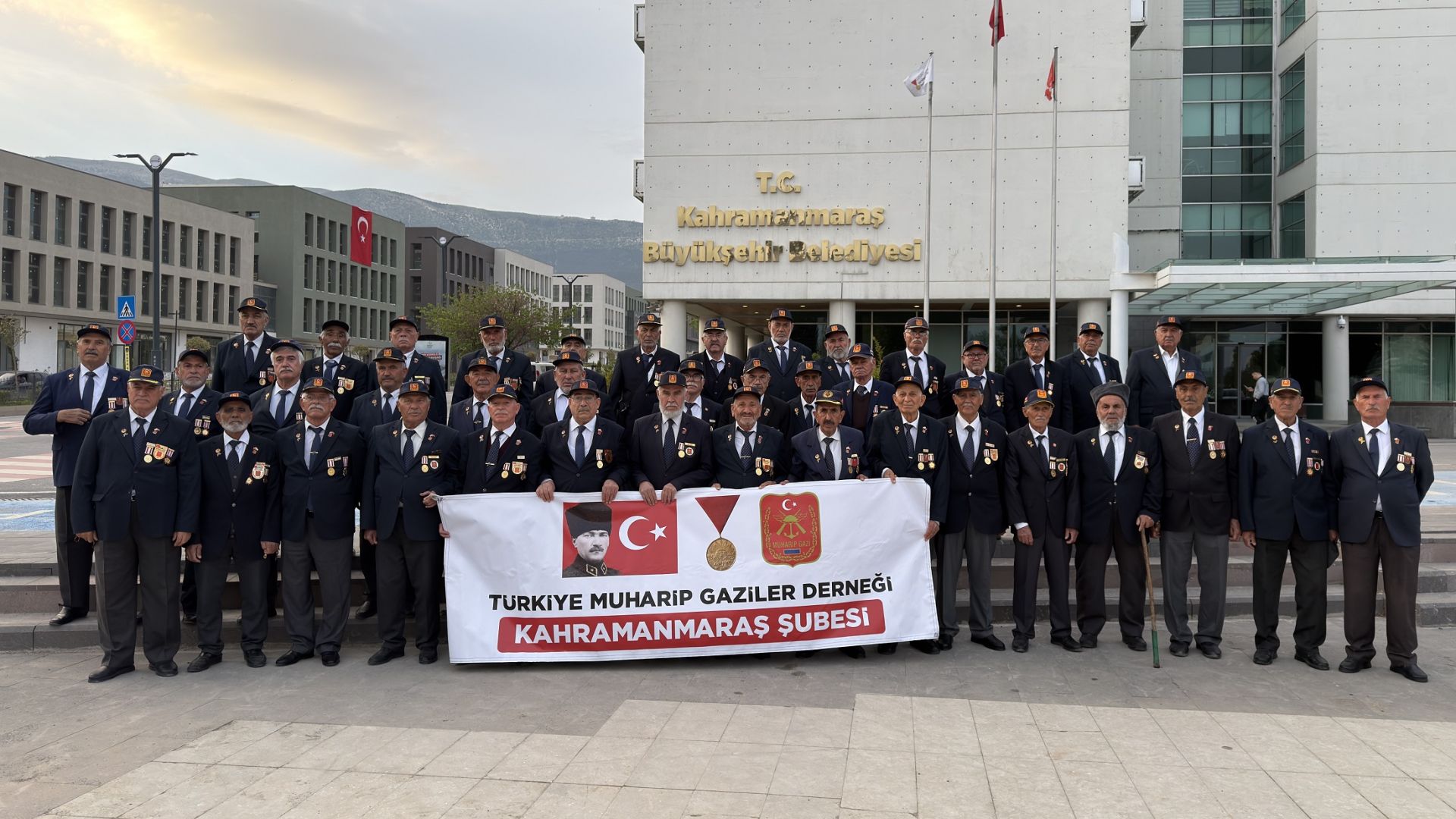 DUYGULARIN YOĞUNLAŞTIĞI VEFALI YOLCULUK