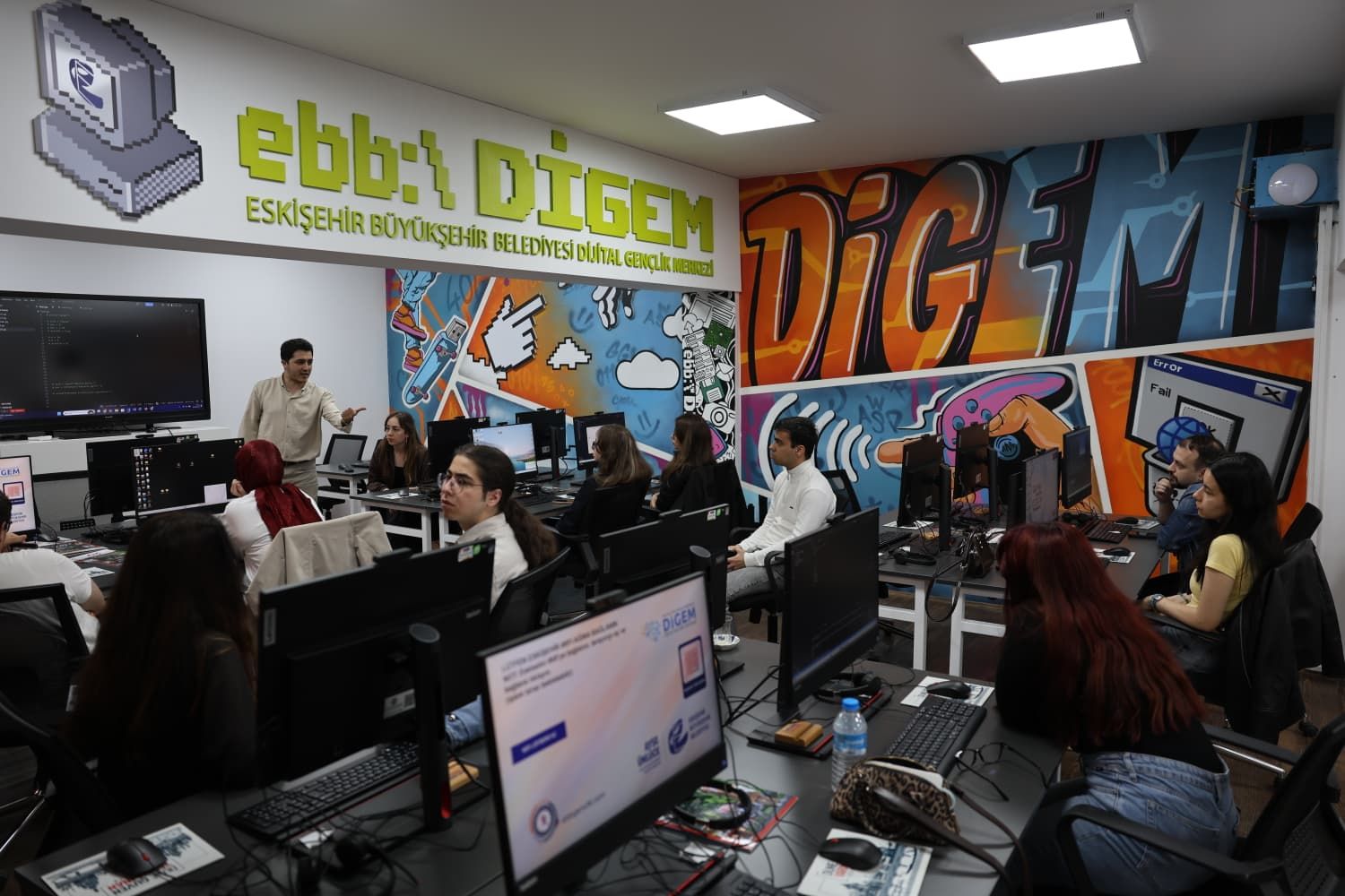 GENÇLER BÜYÜKŞEHİR DİGEM’DE GELECEĞE HAZIRLANIYOR