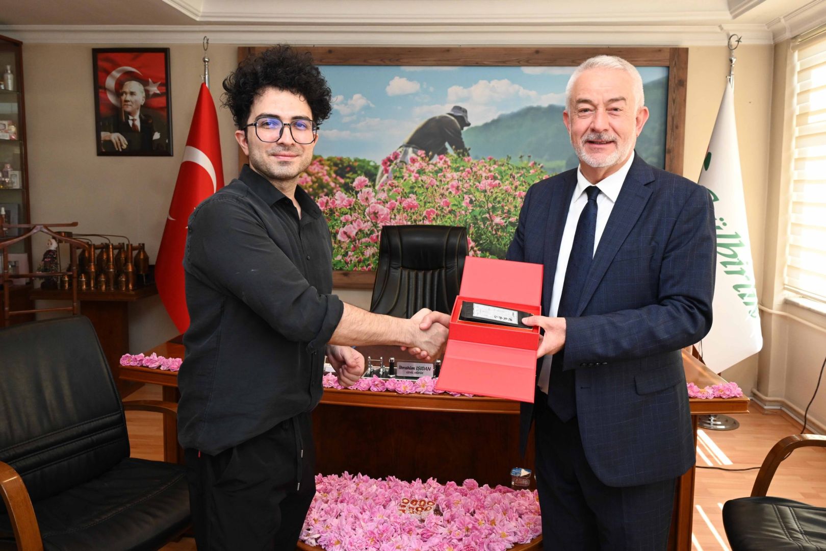 ISPARTA’NIN GÜLÜ DİJİTAL DÜNYADA GÜNDEMDE