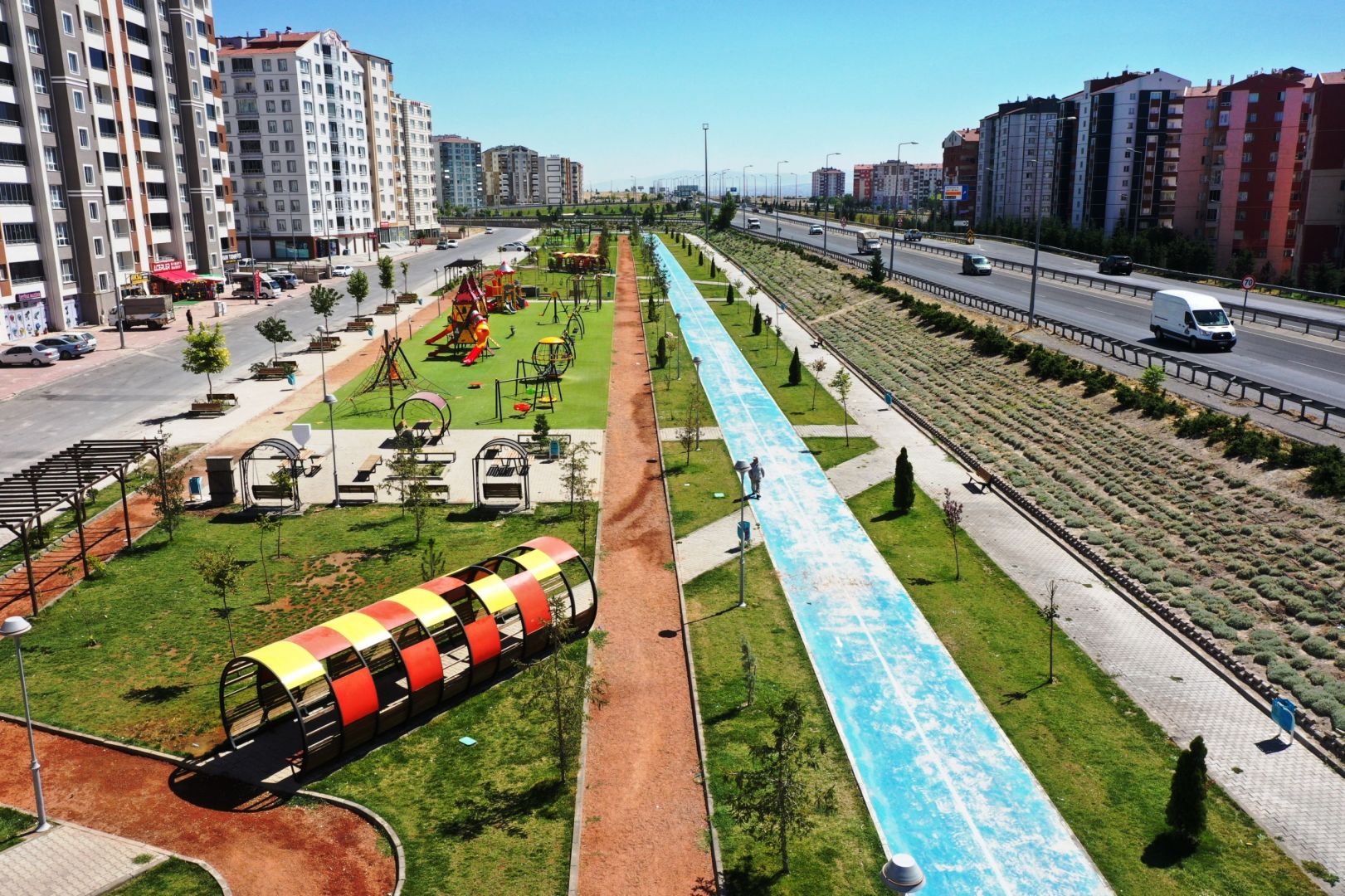 KOCASİNAN’A YENİ NESİL PARKLAR KAZANDIRILIYOR 