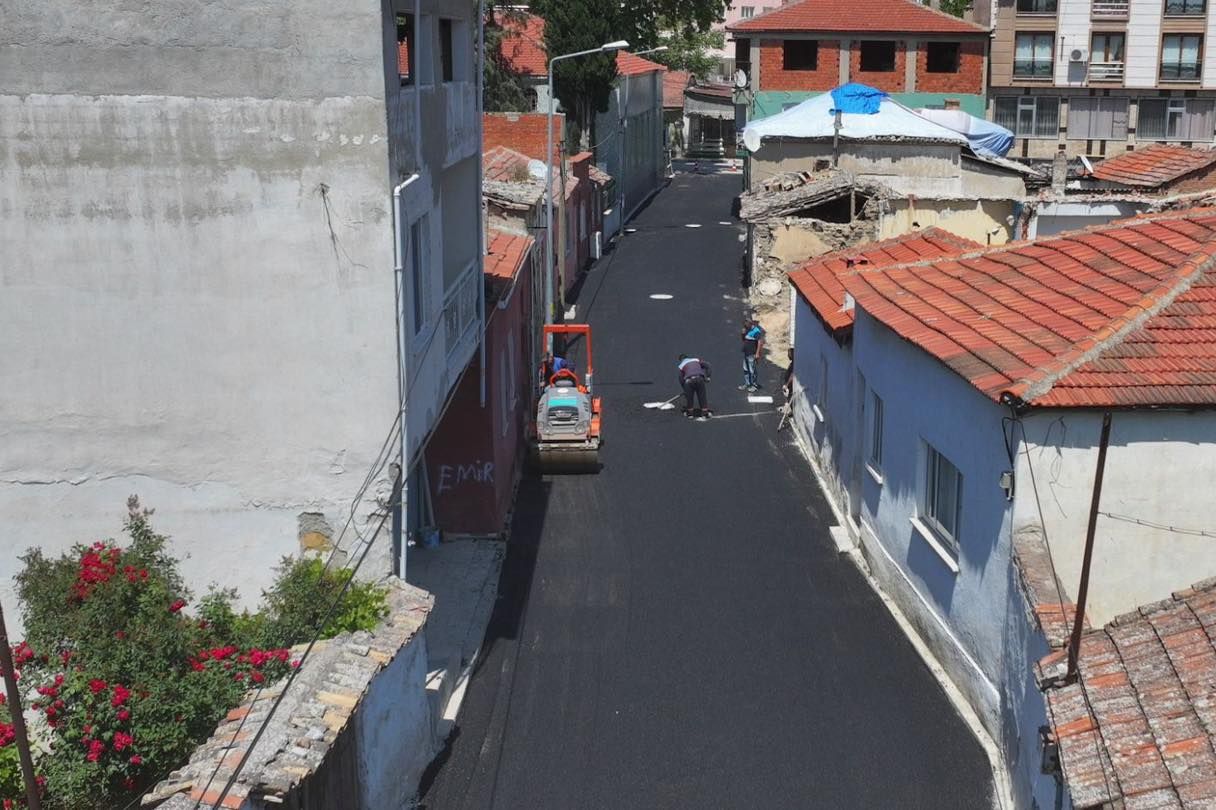 MURADİYE’DE YOL VE ASFALT SEFERBERLİĞİ 