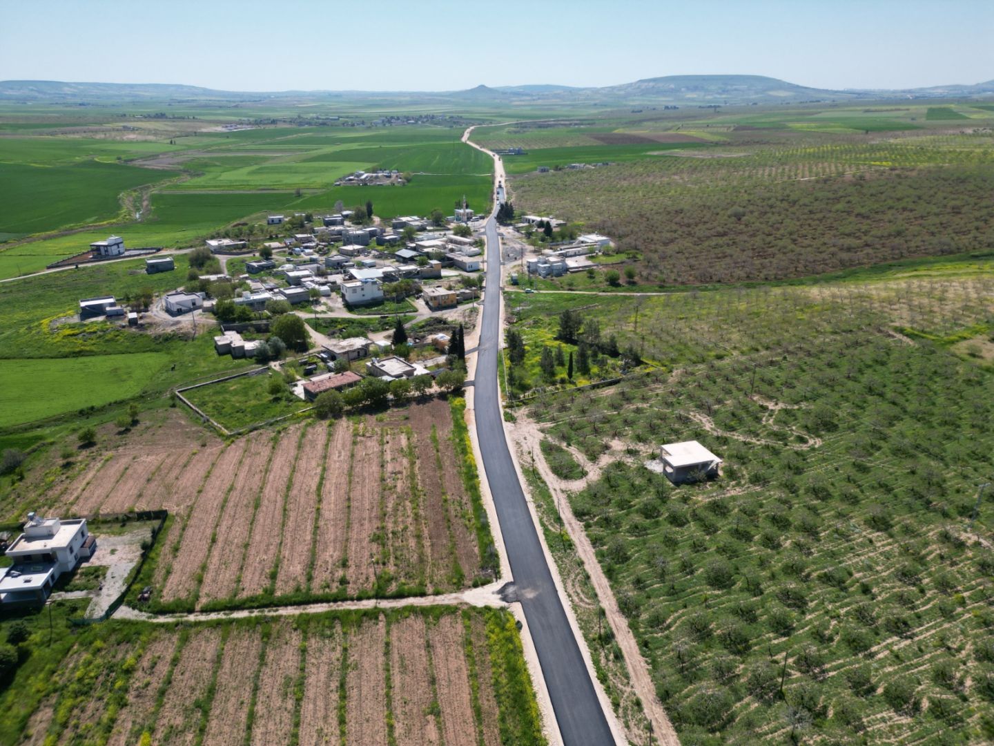 ŞANLIURFA’DA GRUP YOLUNDA ASFALT SEFERBERLİĞİ SÜRÜYOR