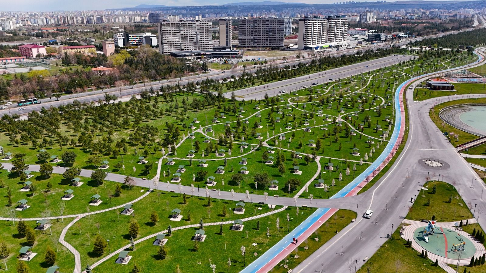 YEŞİL HAMLEYLE ESTETİK DÖNÜŞÜM
