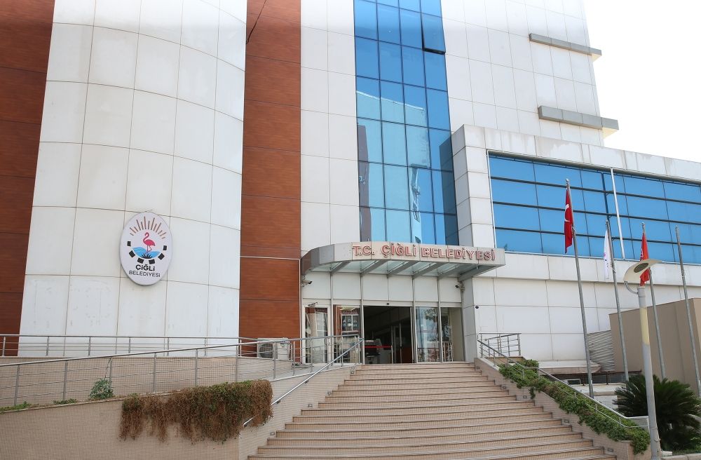 ÇİĞLİ BELEDİYESİ’NDEN YAZA RENKLİ KURS PROGRAMI 