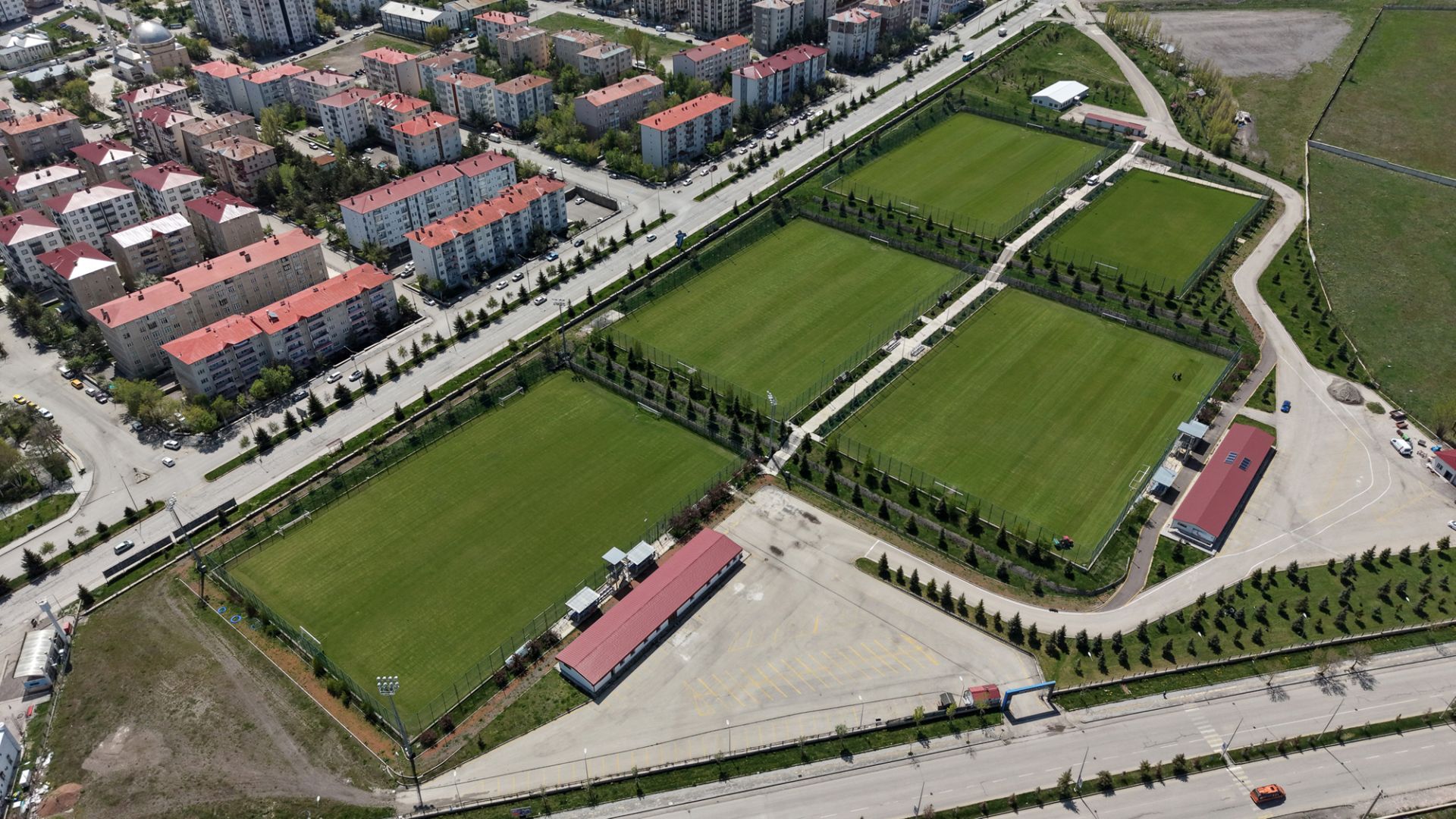 AVRUPA’NIN EN GÖZDE TESİSİ KAMP SEZONUNA HAZIR 
