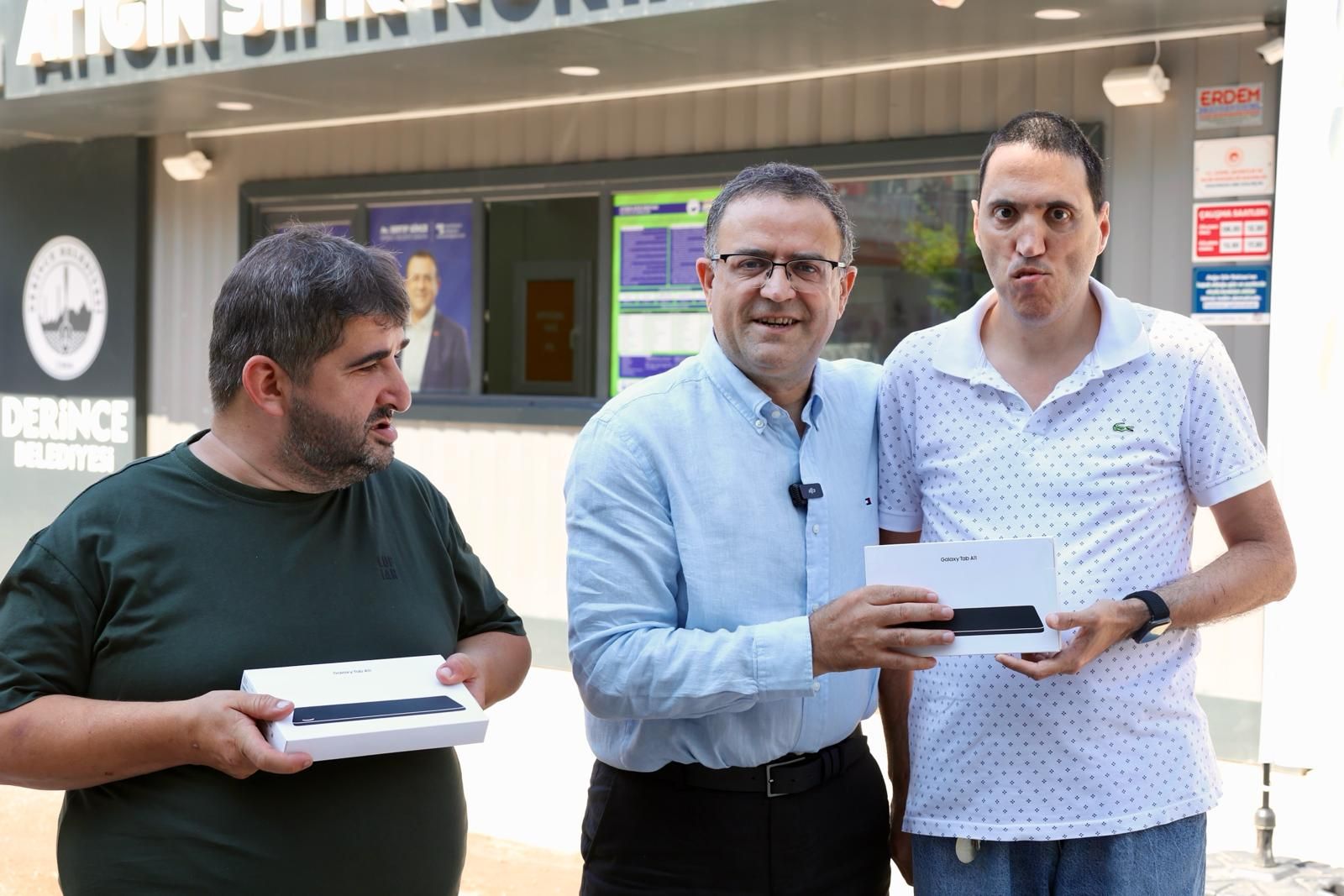 ÇEVRE DUYARLILIĞI TABLETLE ÖDÜLLENDİRİLDİ 