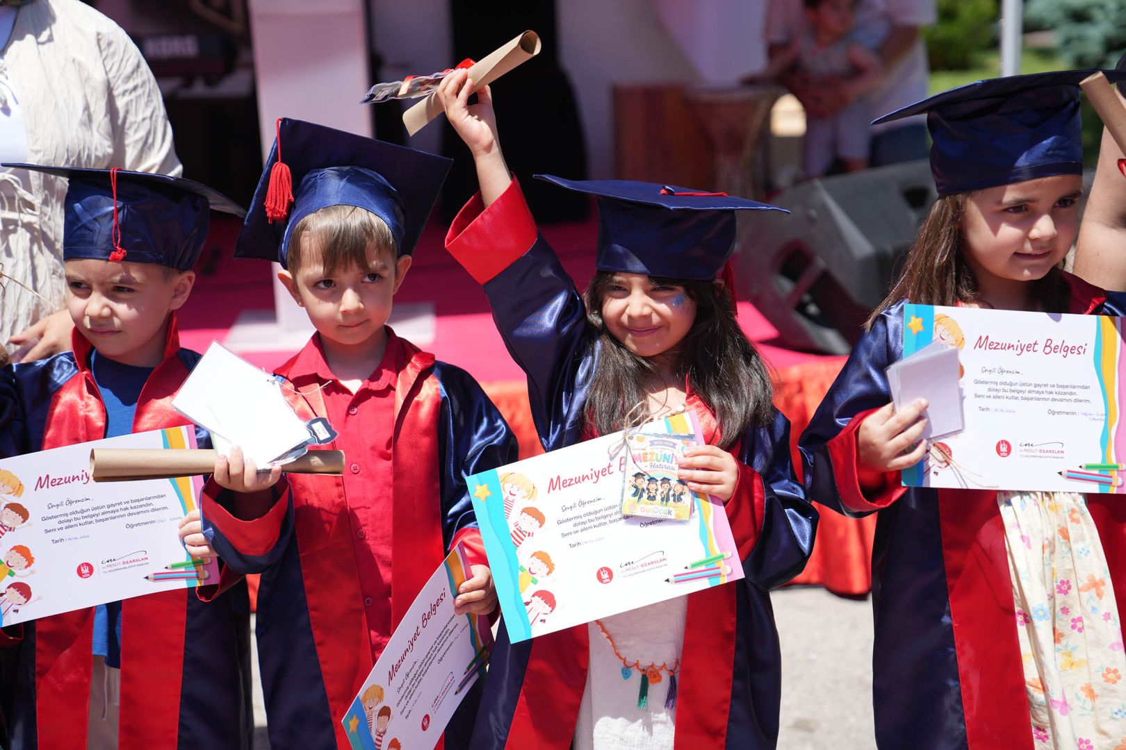 ÇOCUK GELİŞİM MERKEZLERİNDE KEP ATMA COŞKUSU 