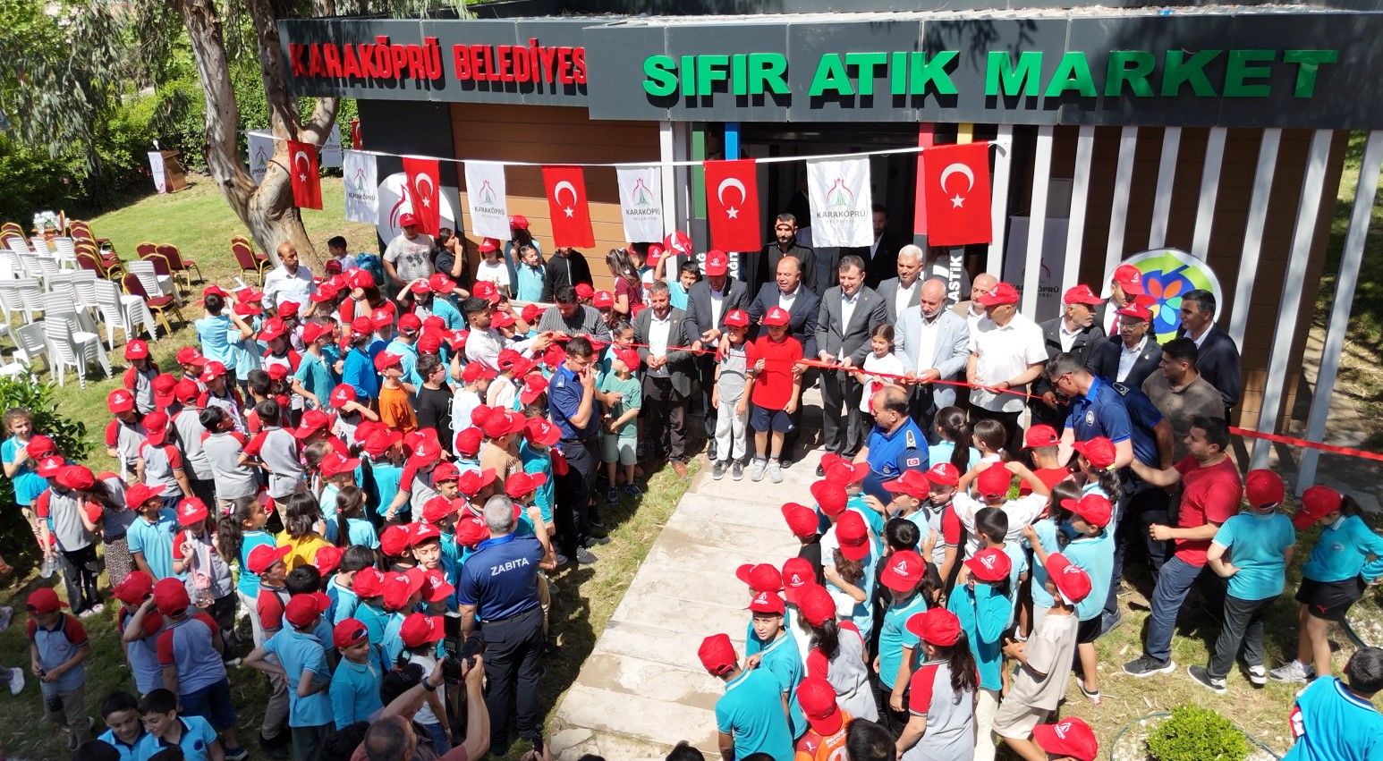 KARAKÖPRÜ’DE SIFIR ATIK MARKETLER RESMEN HİZMETE AÇILDI 