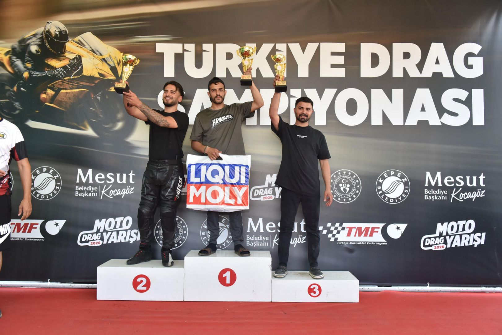 KEPEZ’DE ŞAMPİYONLAR SAHNEYE ÇIKTI