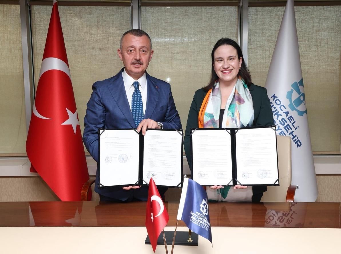 KOCAELİ VE NOVO SARAJEVO KARDEŞ OLDU