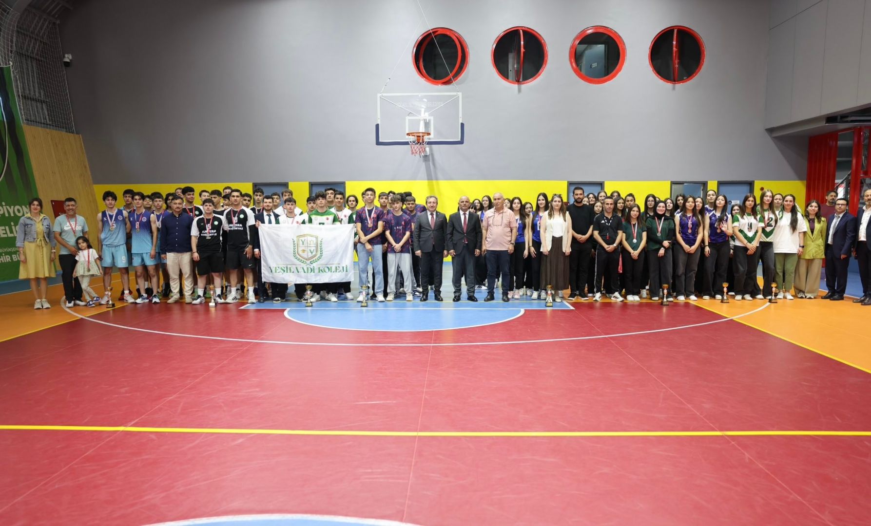 KUPALAR SAHİPLERİNİ BULDU