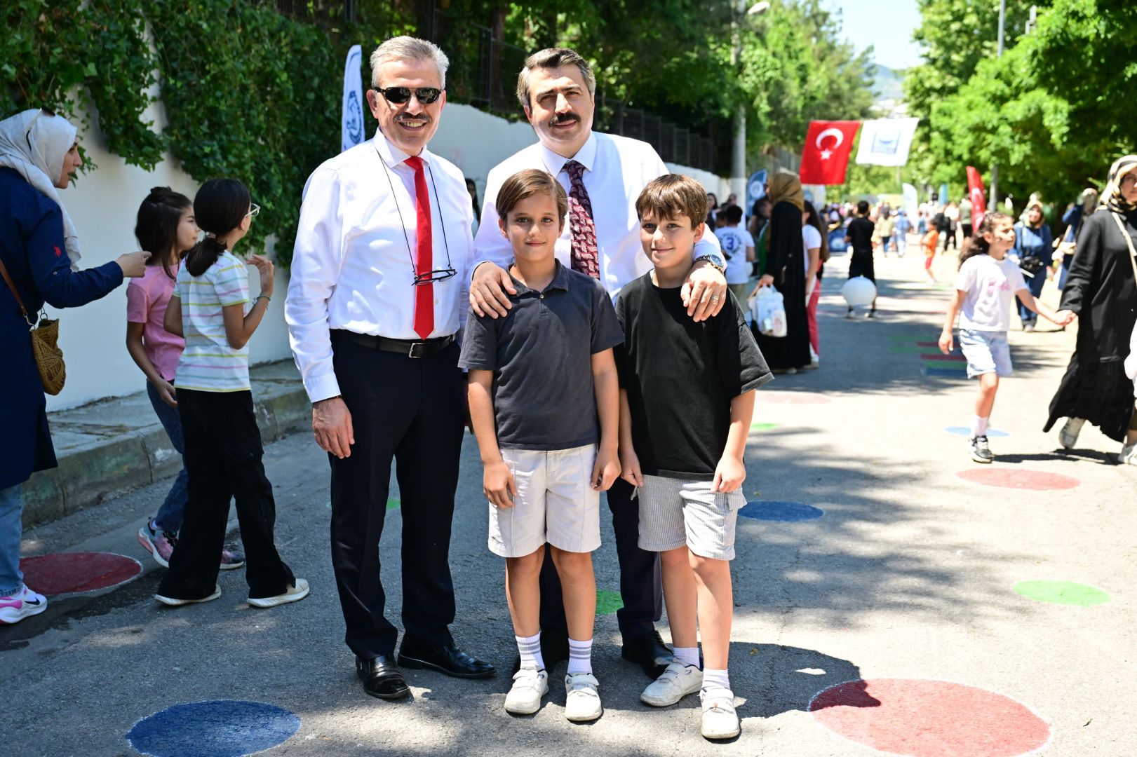 YILDIRIM'DA SOKAKLAR ÇOCUKLAR İÇİN DÖNÜŞÜYOR 