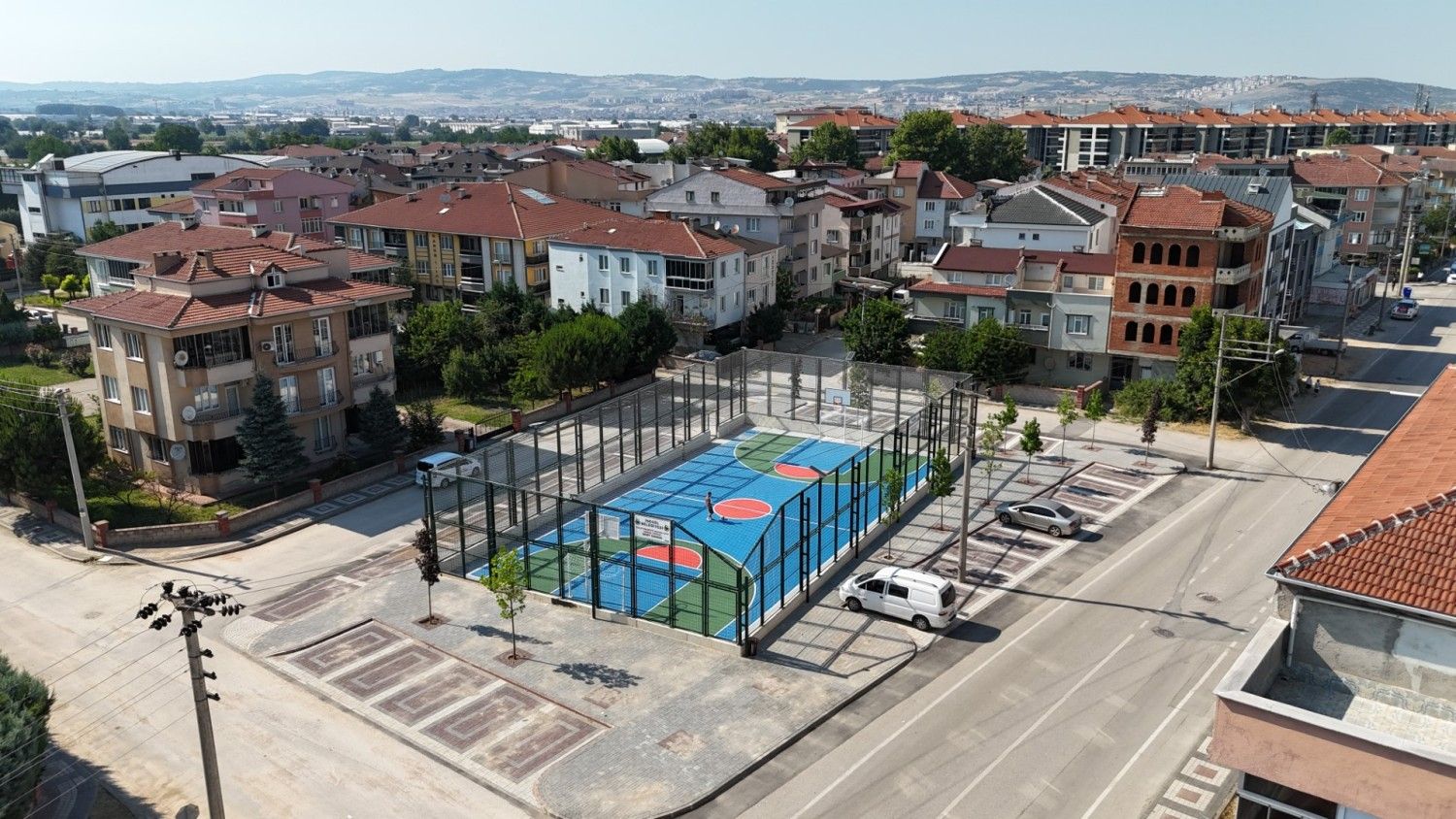 SPORA YENİ NEFES: SEMT SAHASI AÇILDI