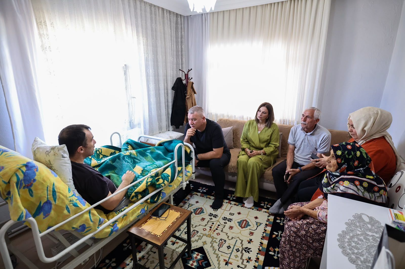 SOSYAL DESTEK ÇALIŞMALARI HIZ KESMİYOR 