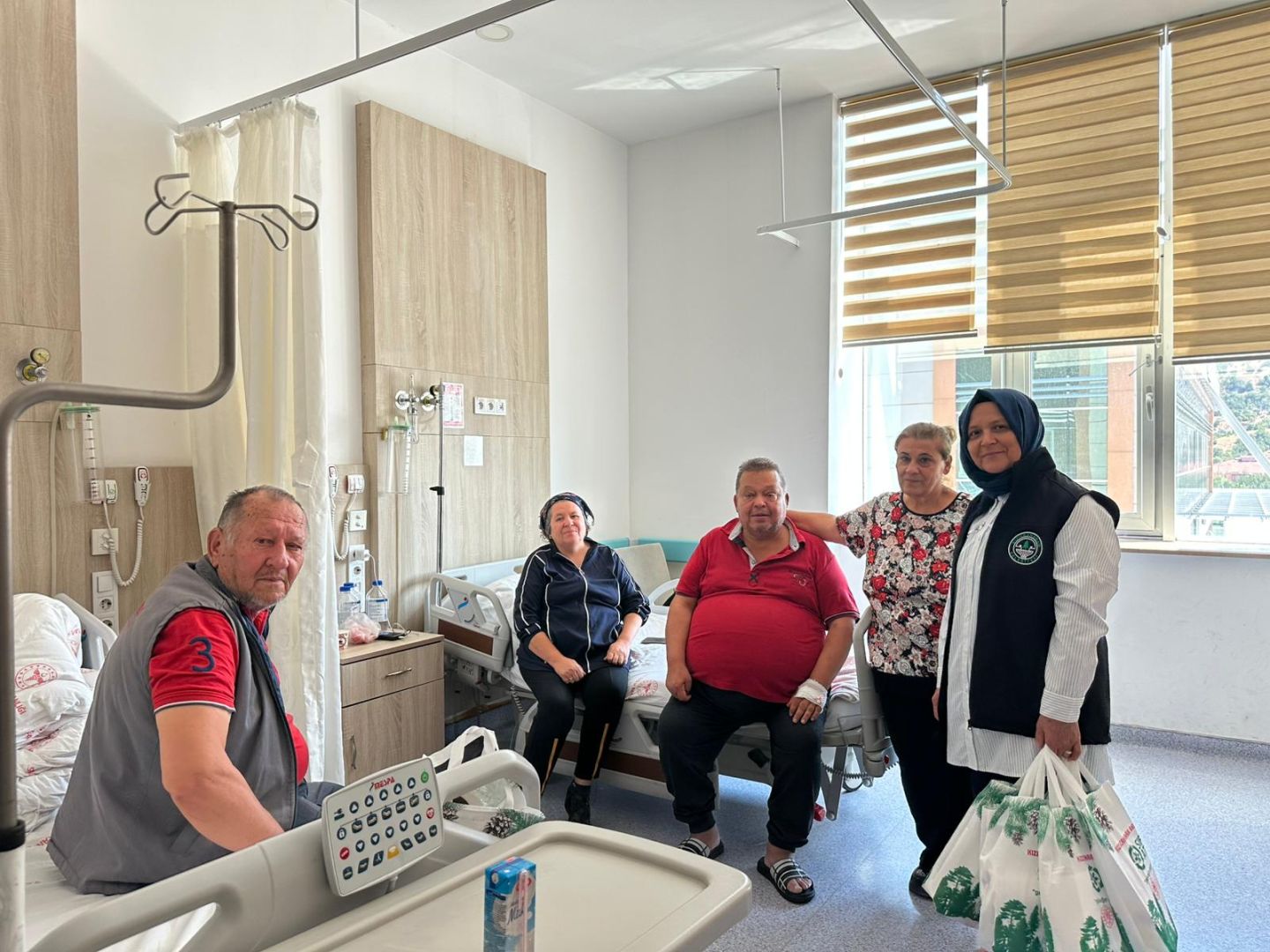 ZOR GÜNLERDE VATANDAŞA GÖNÜL DESTEĞİ 