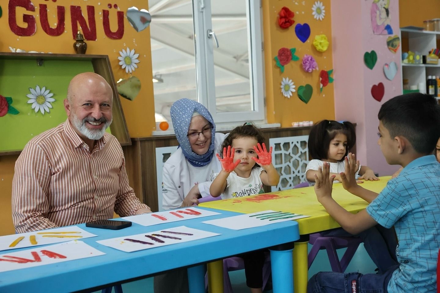BAŞKAN ÇOLAKBAYRAKDAR: ‘HAYATIN TÜM RENKLERİ, 7’DEN 70’E BU ÇATI ALTINDA BULUŞUYOR!’