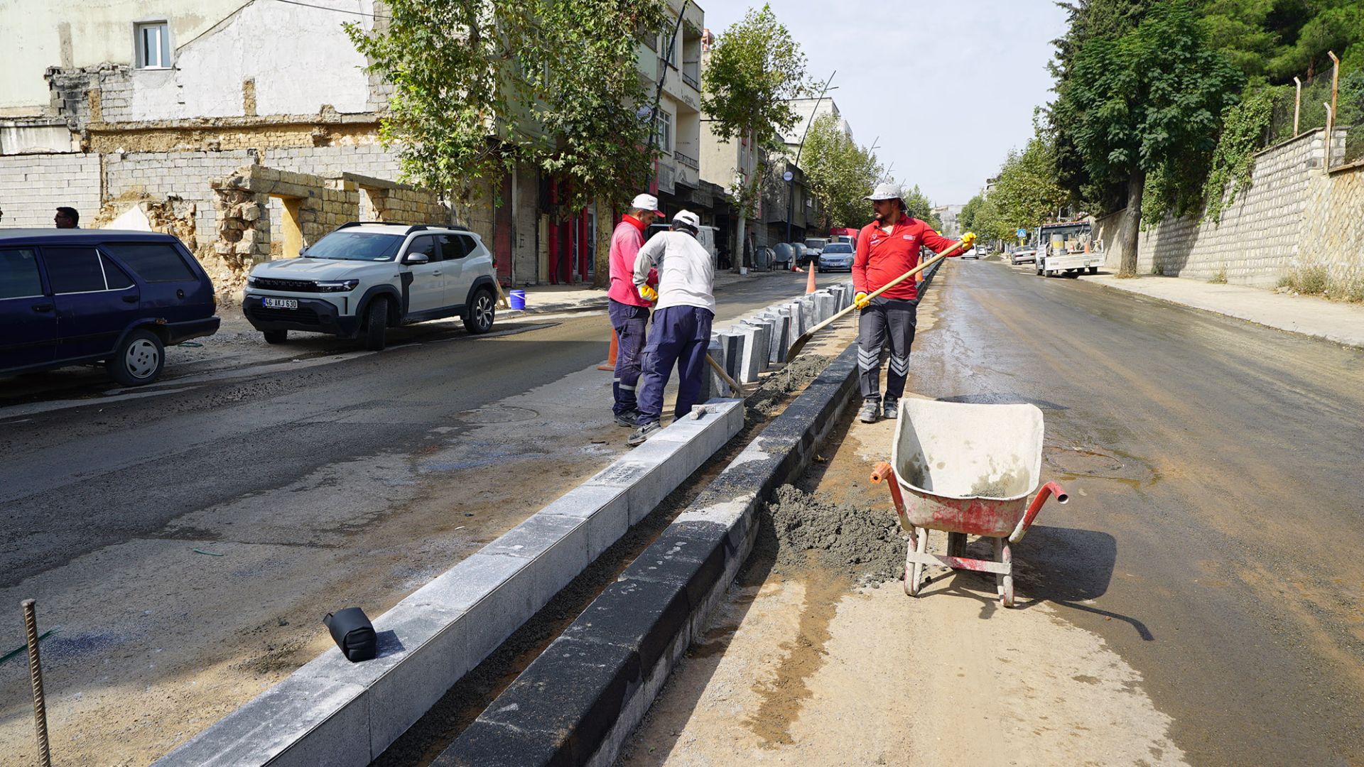 BÜYÜKŞEHİR, BAYAZITLI BULVARI’NDA KAPSAMLI DÖNÜŞÜM BAŞLATTI