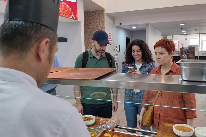 EFELER BELEDİYESİ’NDEN MENDERES PARK’TA LEZZET ATAĞI