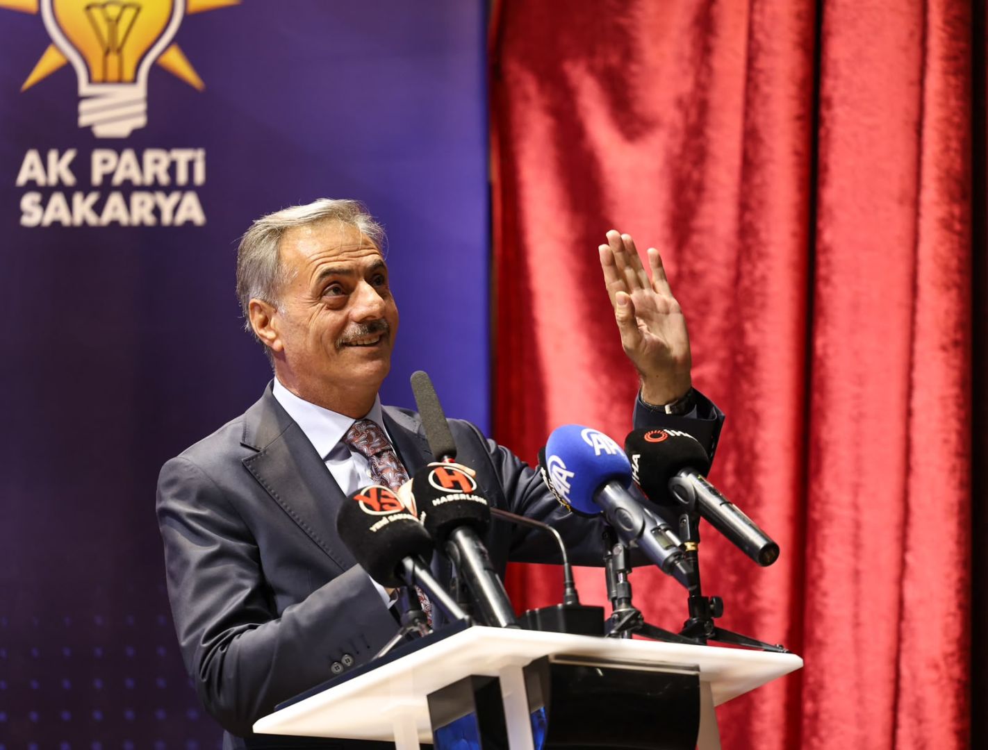 “HER GÜN YENİ BİR ÇALIŞMAYA, YENİ BİR PROJEYE HAZIRLANIYORUZ”